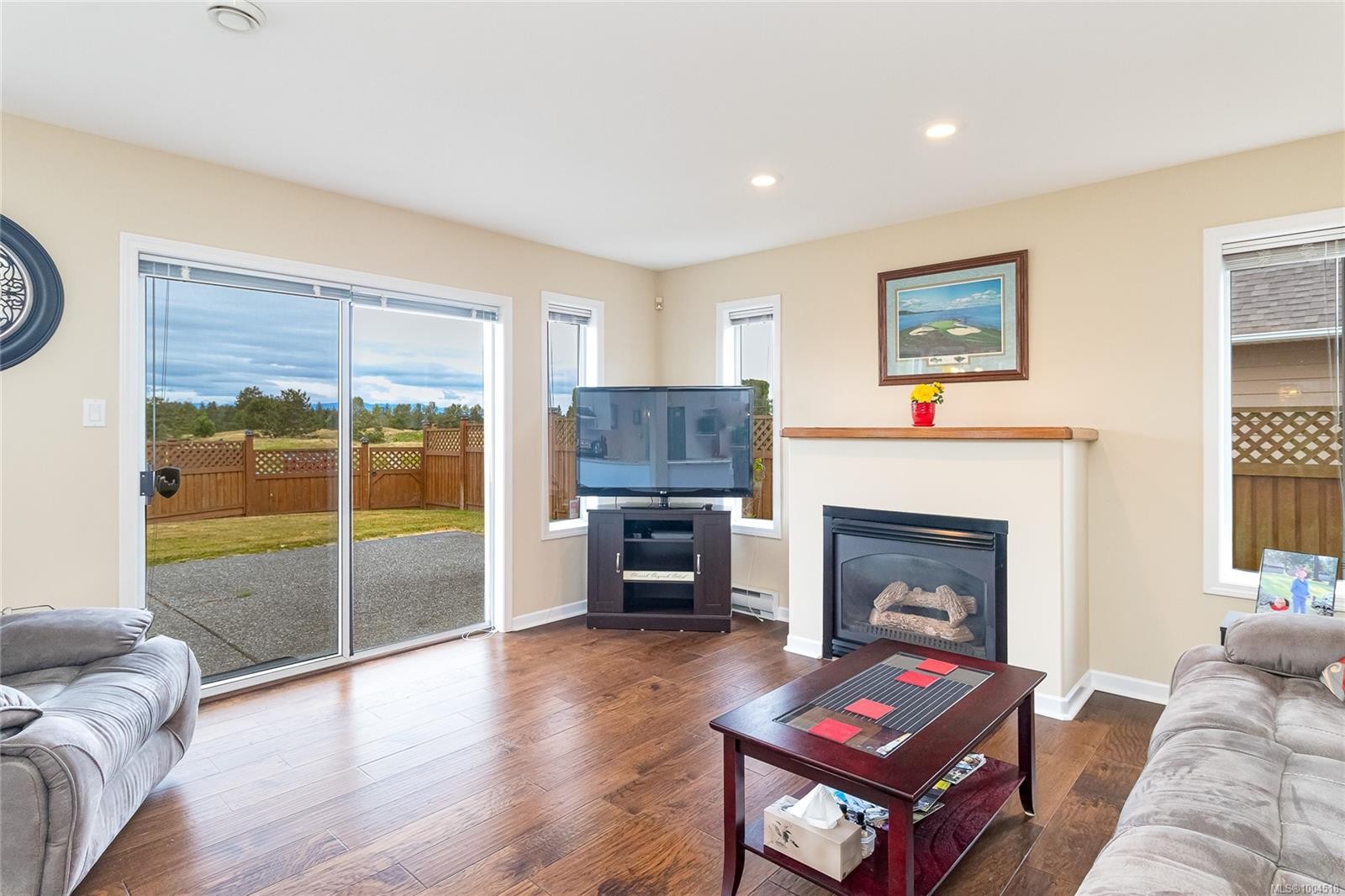 









639


Eagle Tree

Close,
Parksville,




BC
V9P 2N9

