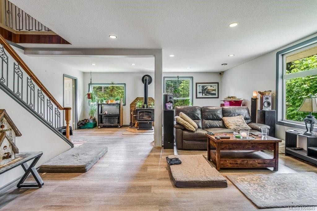 









2524


Macaulay

Rd,
Black Creek,




BC
V9J 1B5

