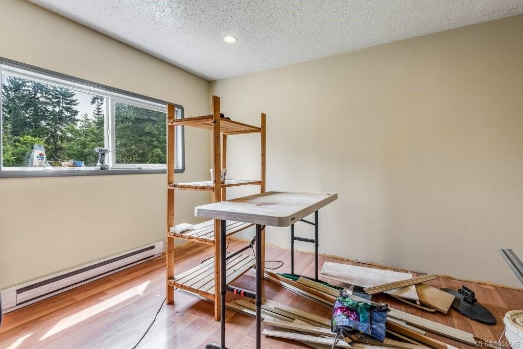









2524


Macaulay

Rd,
Black Creek,




BC
V9J 1B5

