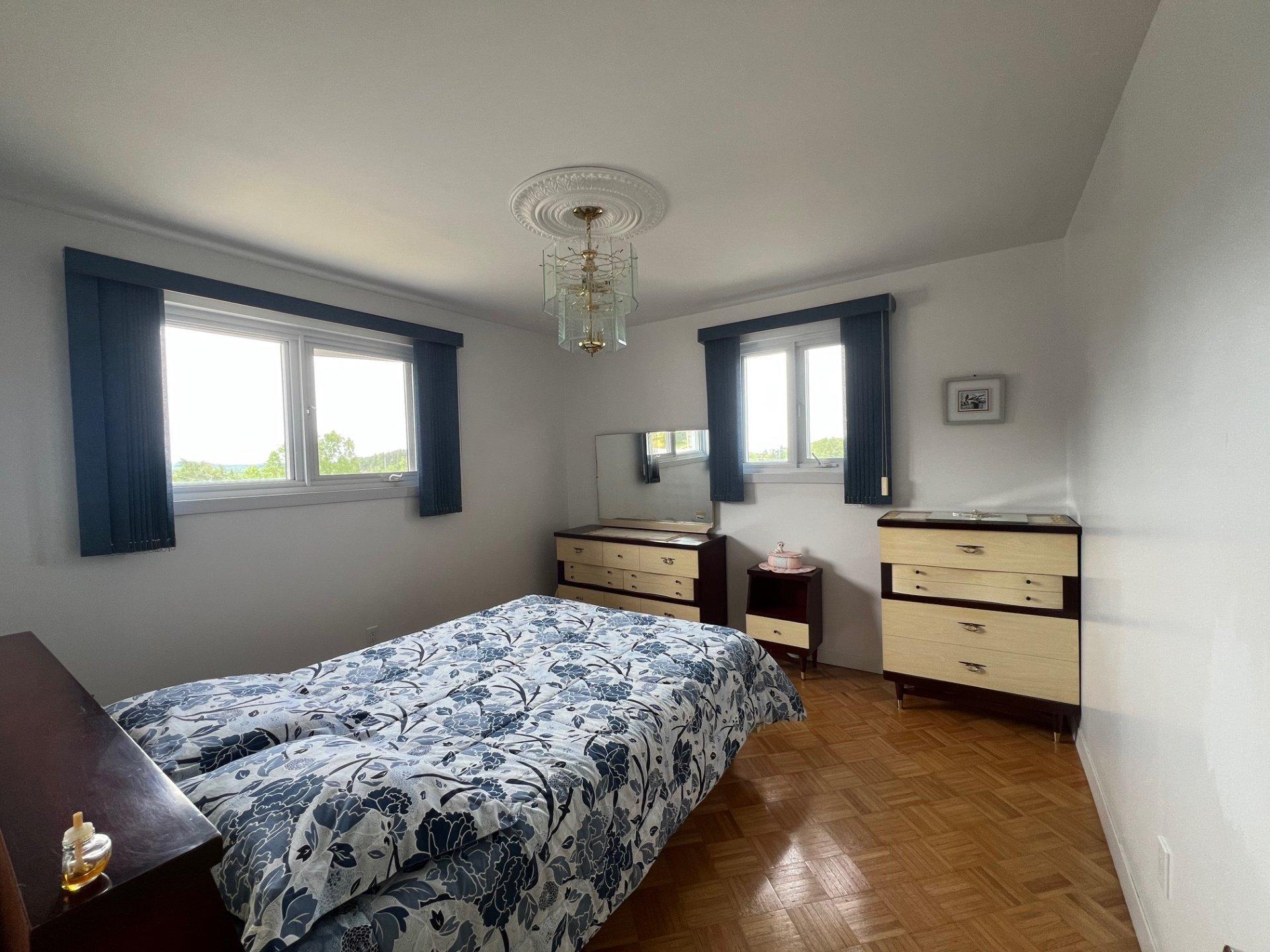 









369


Rue Potvin

,
Chibougamau,




QC
G8P2N7


