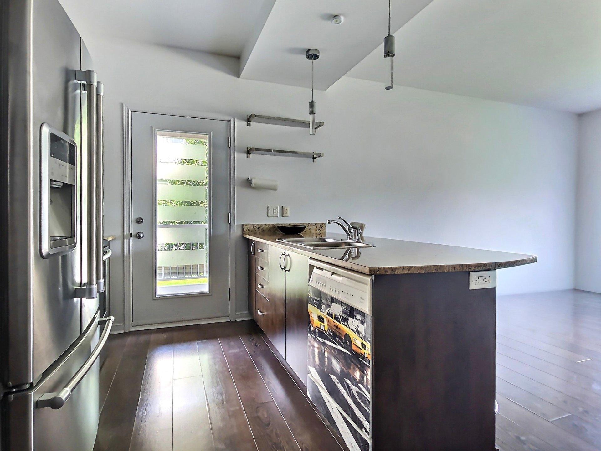 









64


Rue de Bruxelles

, 9,
Gatineau (Aylmer),




QC
J9J0M9

