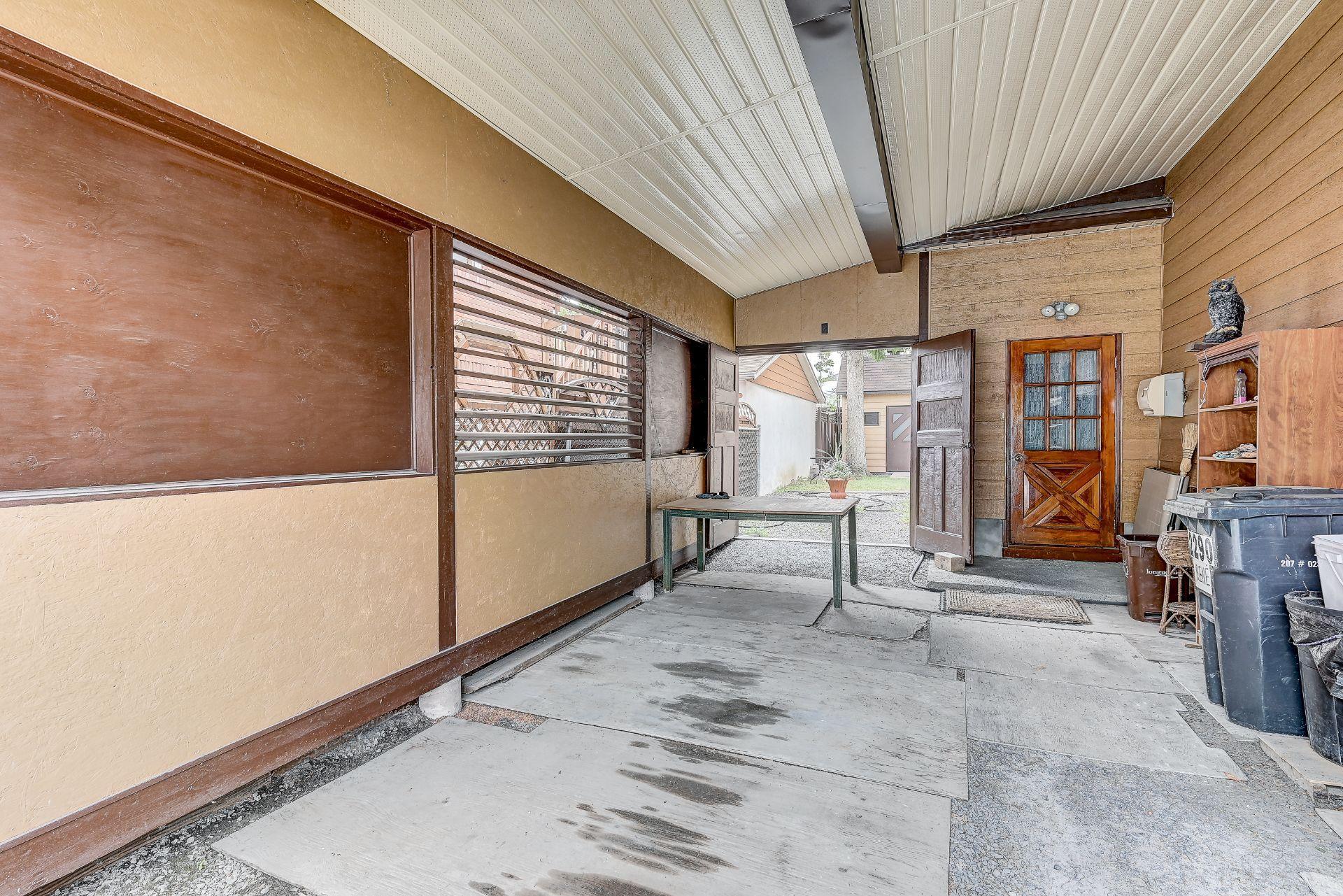 









2290


Rue René

,
Longueuil (Le Vieux-Longueuil),




QC
J4K3E9

