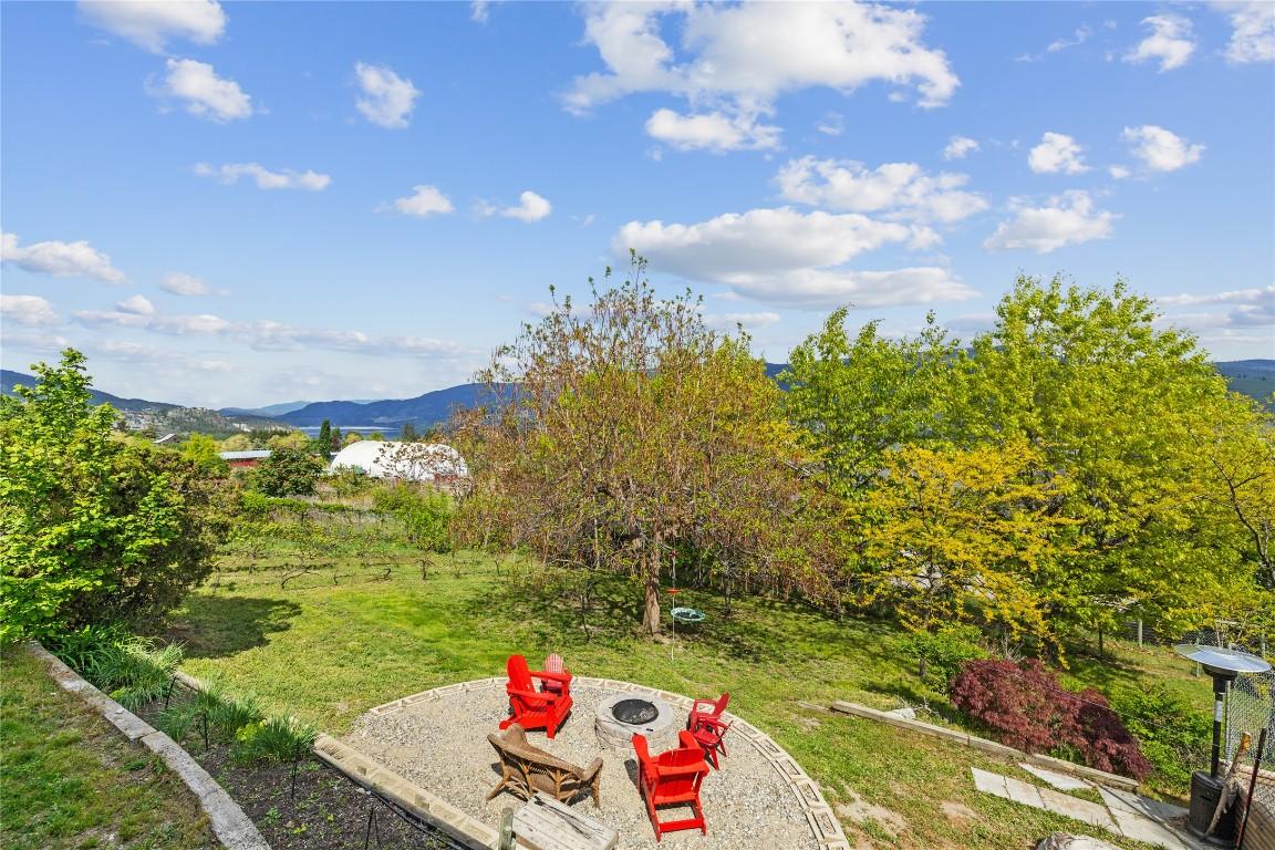 









11331


Bond

Road,
Lake Country,




BC
V4V 1J5

