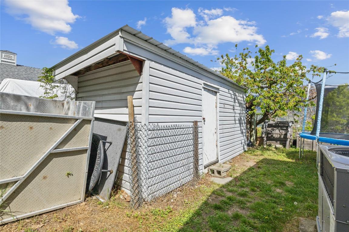 









11331


Bond

Road,
Lake Country,




BC
V4V 1J5

