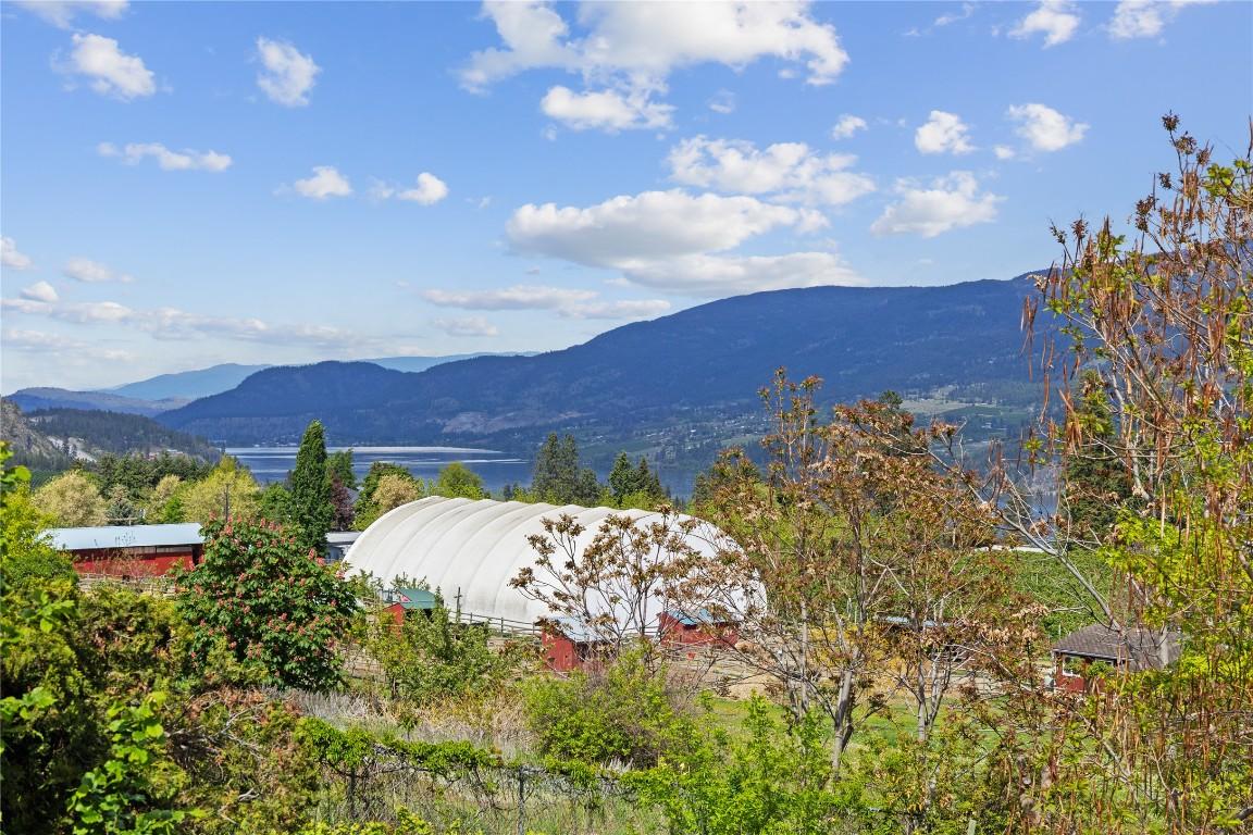 









11331


Bond

Road,
Lake Country,




BC
V4V 1J5

