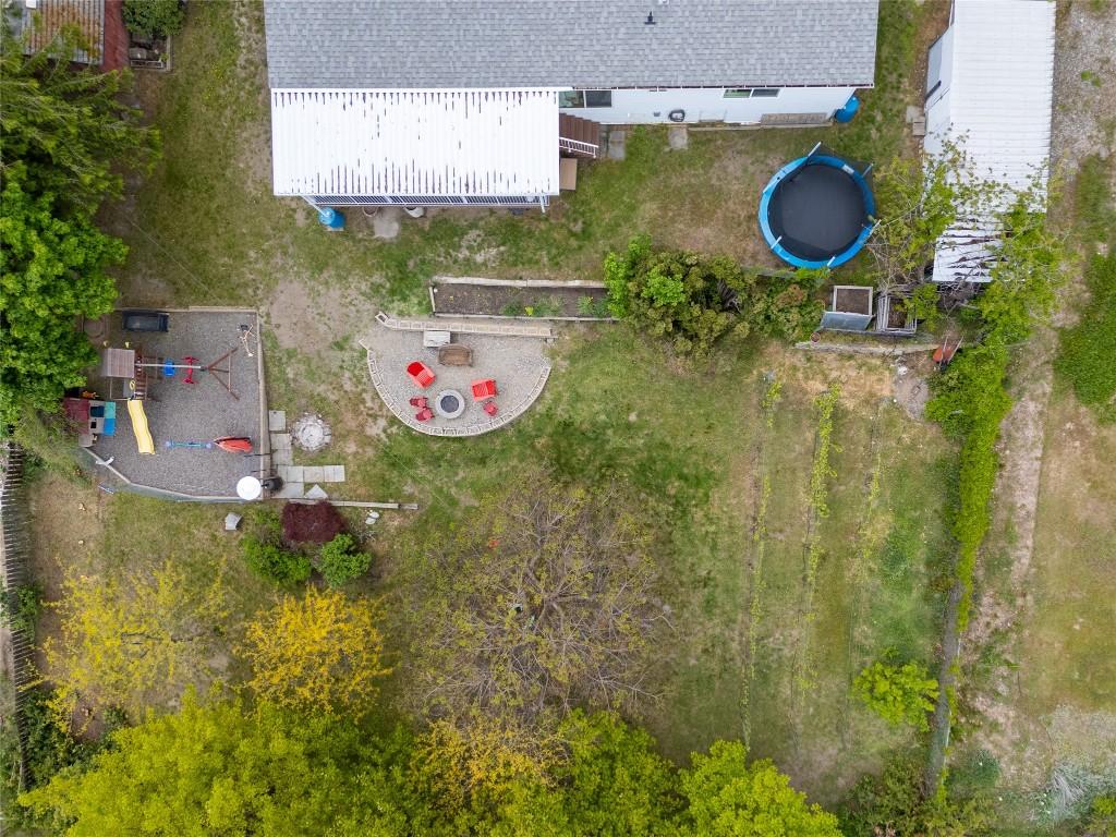 









11331


Bond

Road,
Lake Country,




BC
V4V 1J5

