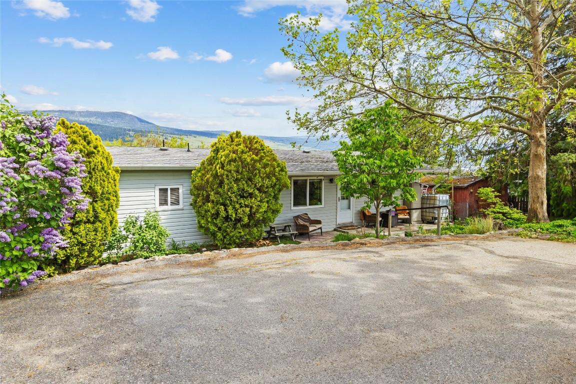 









11331


Bond

Road,
Lake Country,




BC
V4V 1J5

