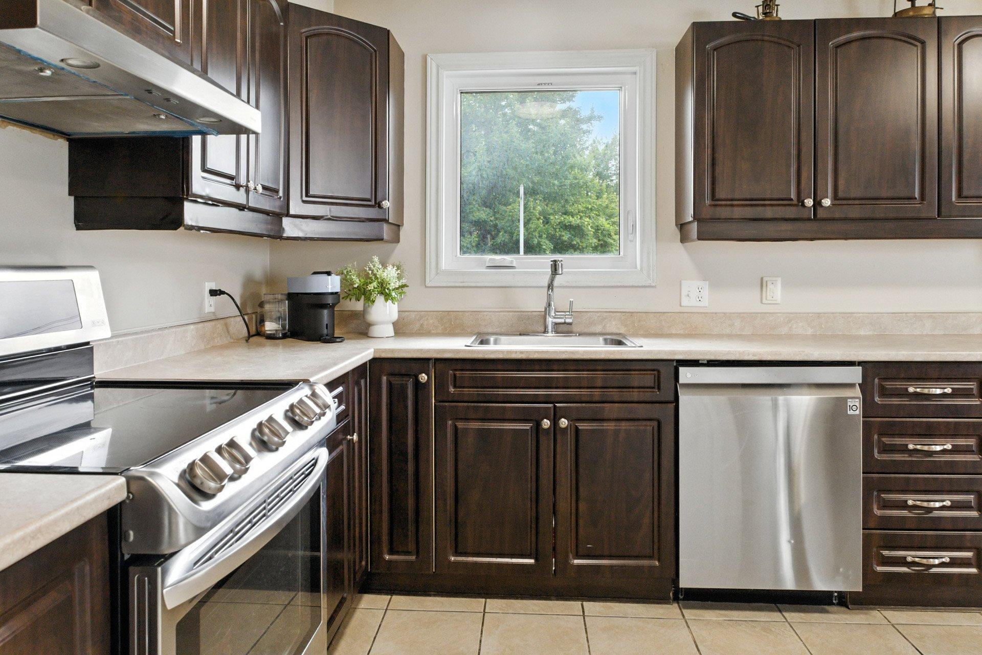 









116


Rue de Sabrevois

,
Gatineau (Gatineau),




QC
J8R2M4

