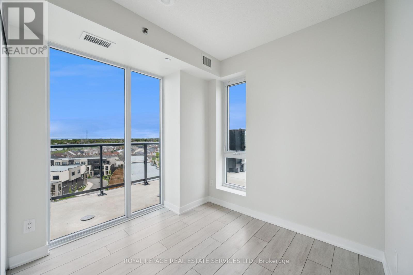












A805 - 3210 DAKOTA COMMON

,
Burlington,




Ontario
L7M2A8

