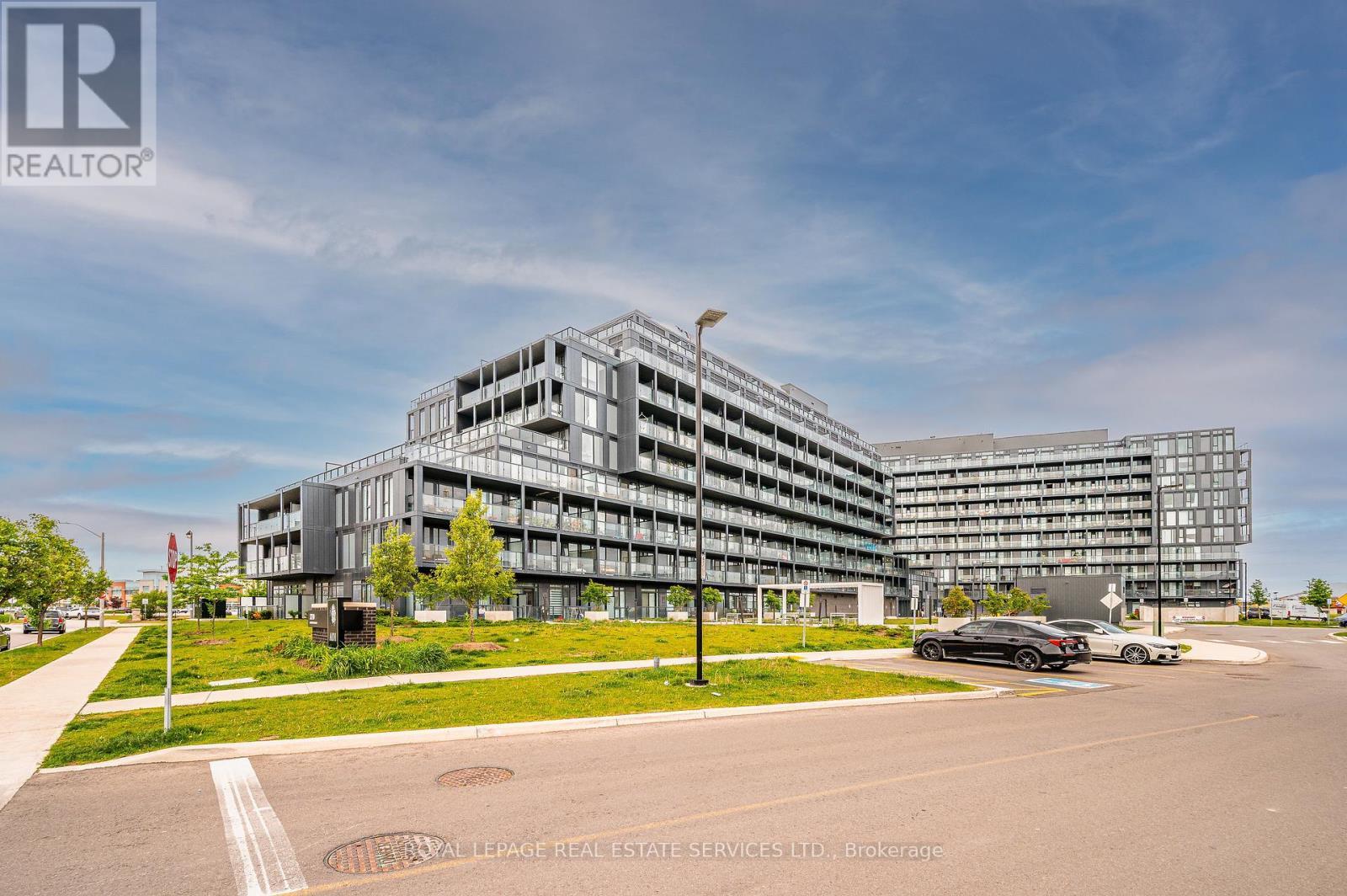 












A805 - 3210 DAKOTA COMMON

,
Burlington,




Ontario
L7M2A8

