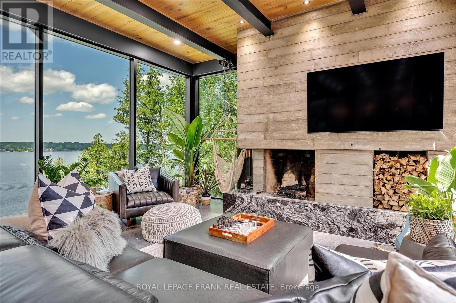 












910 BIRCHVIEW ROAD

,
Douro-Dummer,




Ontario
K0L2H0

