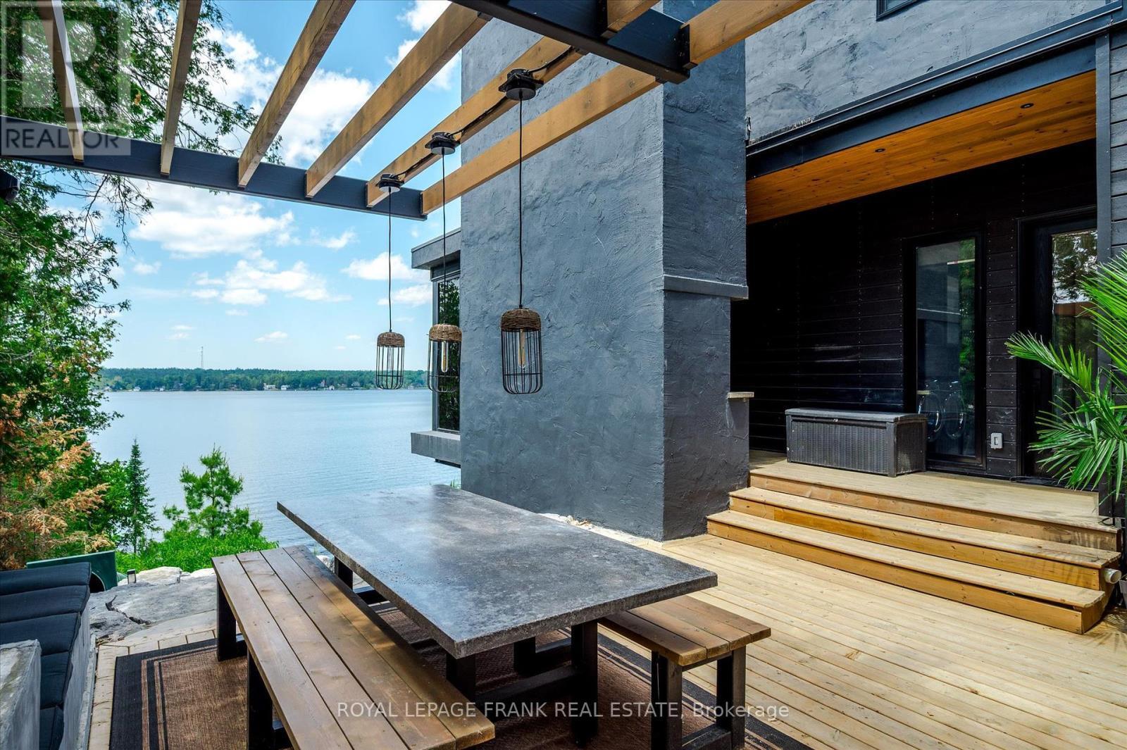 












910 BIRCHVIEW ROAD

,
Douro-Dummer,




Ontario
K0L2H0


