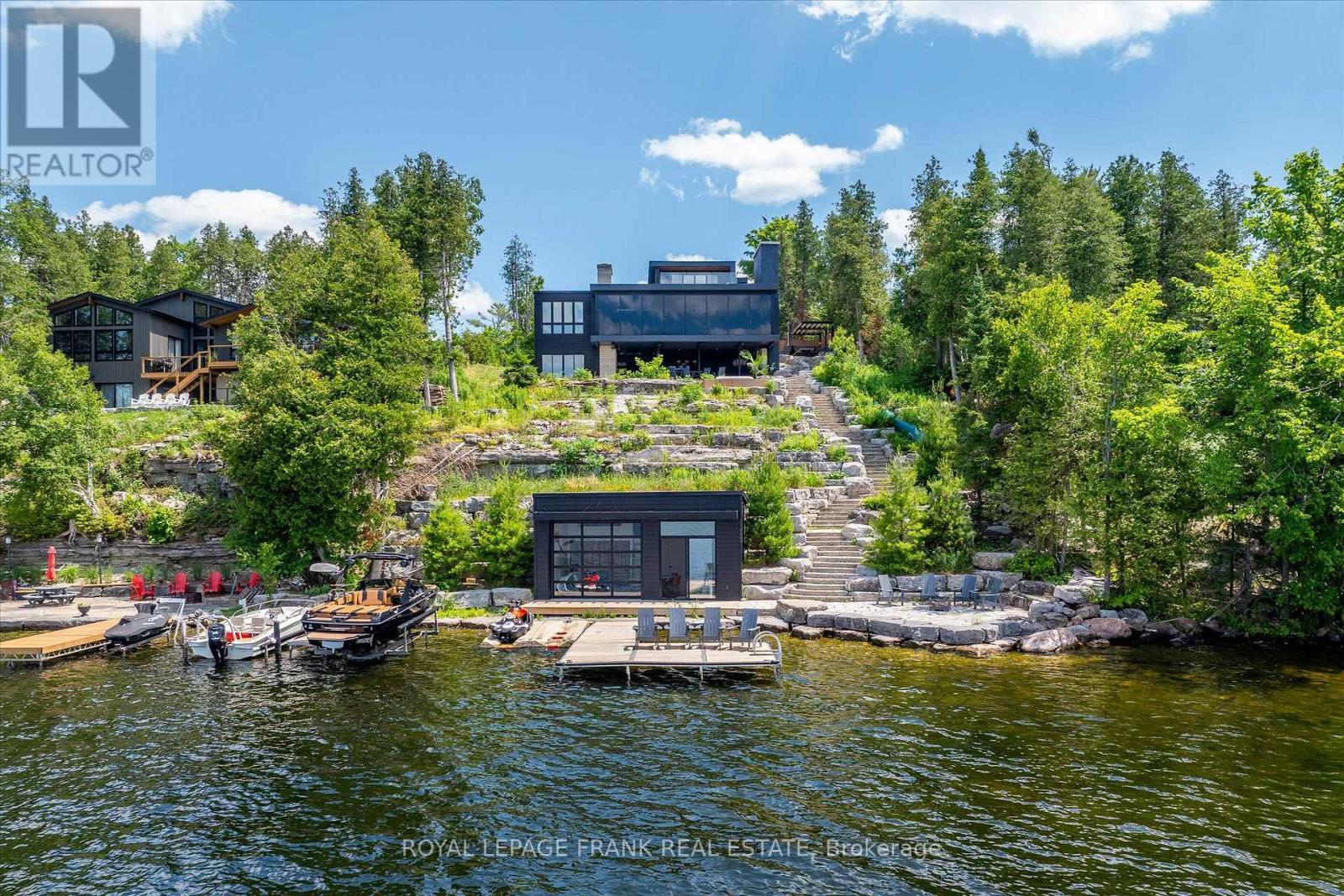 












910 BIRCHVIEW ROAD

,
Douro-Dummer,




Ontario
K0L2H0

