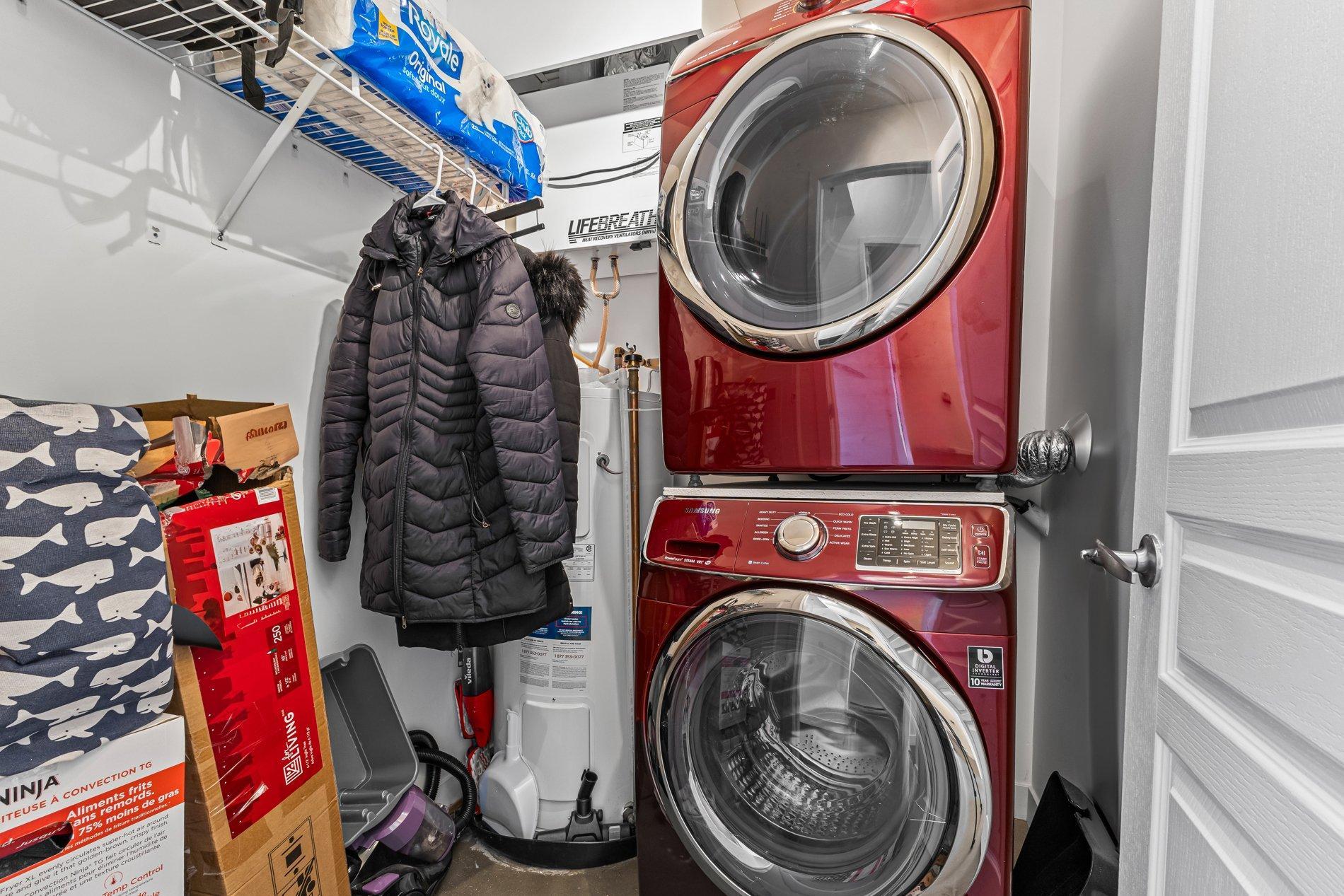 









5101


Av. Eliot

, 216,
Laval (Chomedey),




QC
H7W0G2

