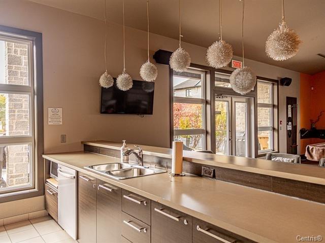 









5101


Av. Eliot

, 216,
Laval (Chomedey),




QC
H7W0G2

