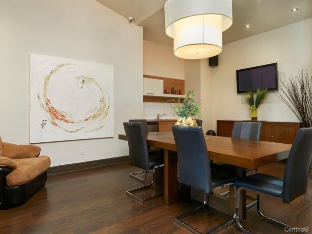 









5101


Av. Eliot

, 216,
Laval (Chomedey),




QC
H7W0G2

