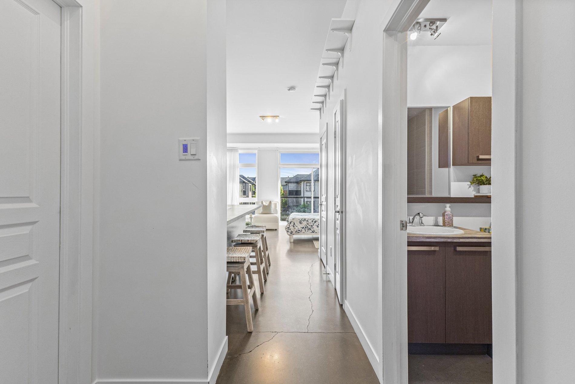 









5101


Av. Eliot

, 216,
Laval (Chomedey),




QC
H7W0G2

