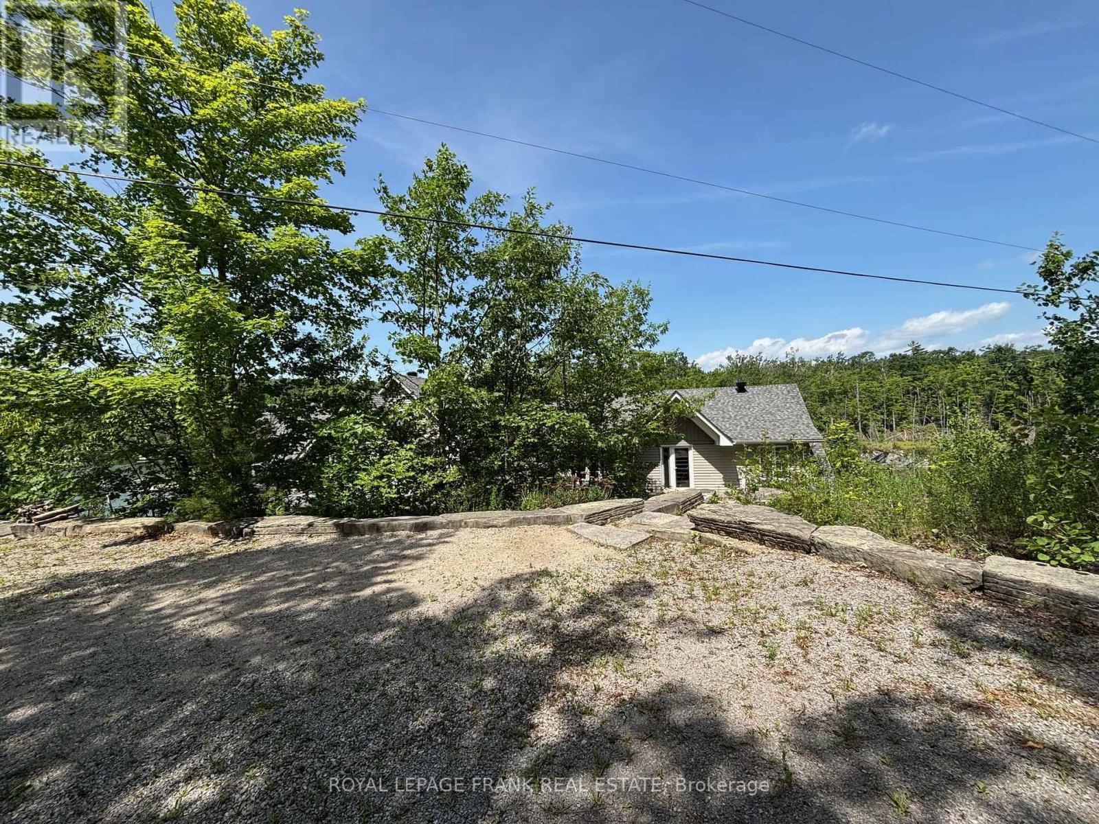












88 FIRE ROUTE 54

,
Trent Lakes,




Ontario
K0L1J0

