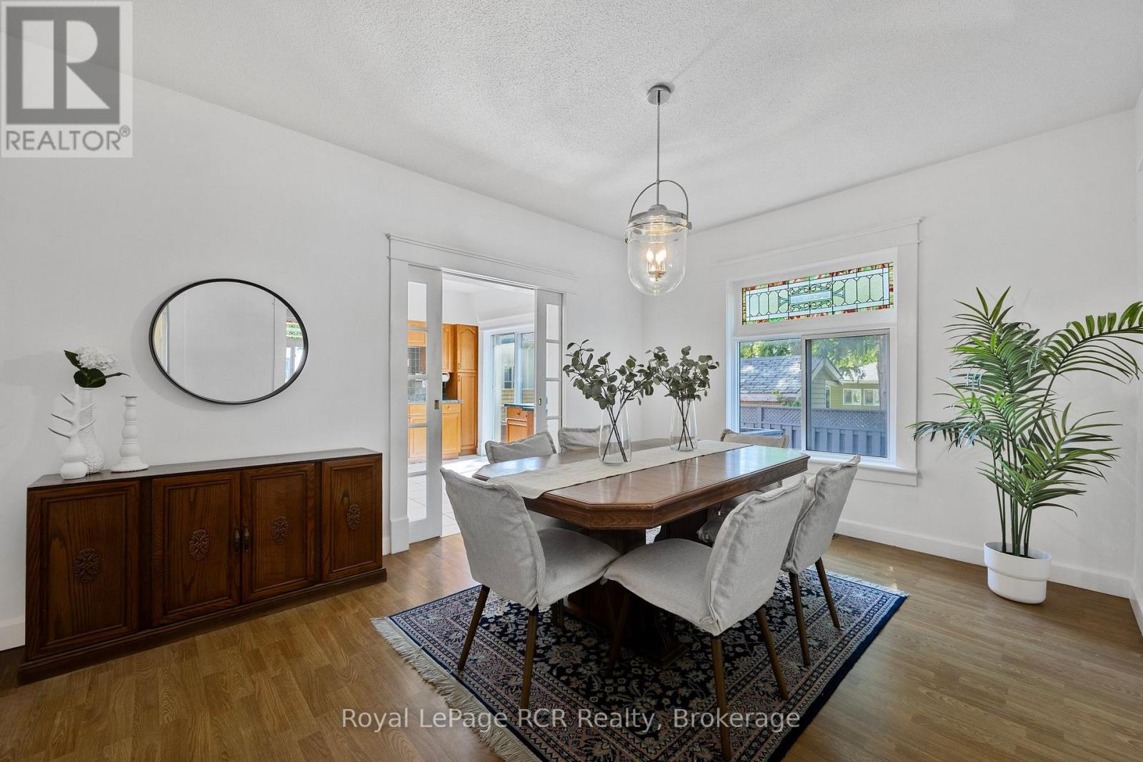 












130 SECOND STREET

,
Collingwood,




Ontario
L9Y1E8

