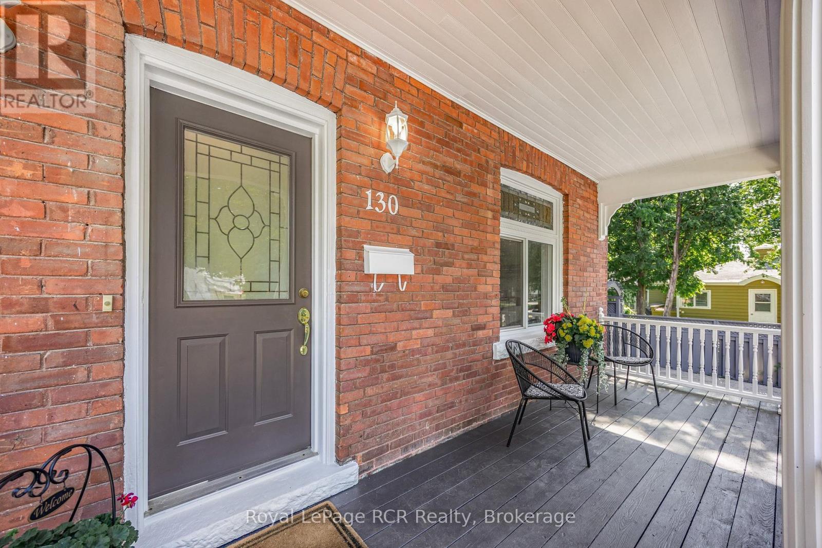 












130 SECOND STREET

,
Collingwood,




Ontario
L9Y1E8

