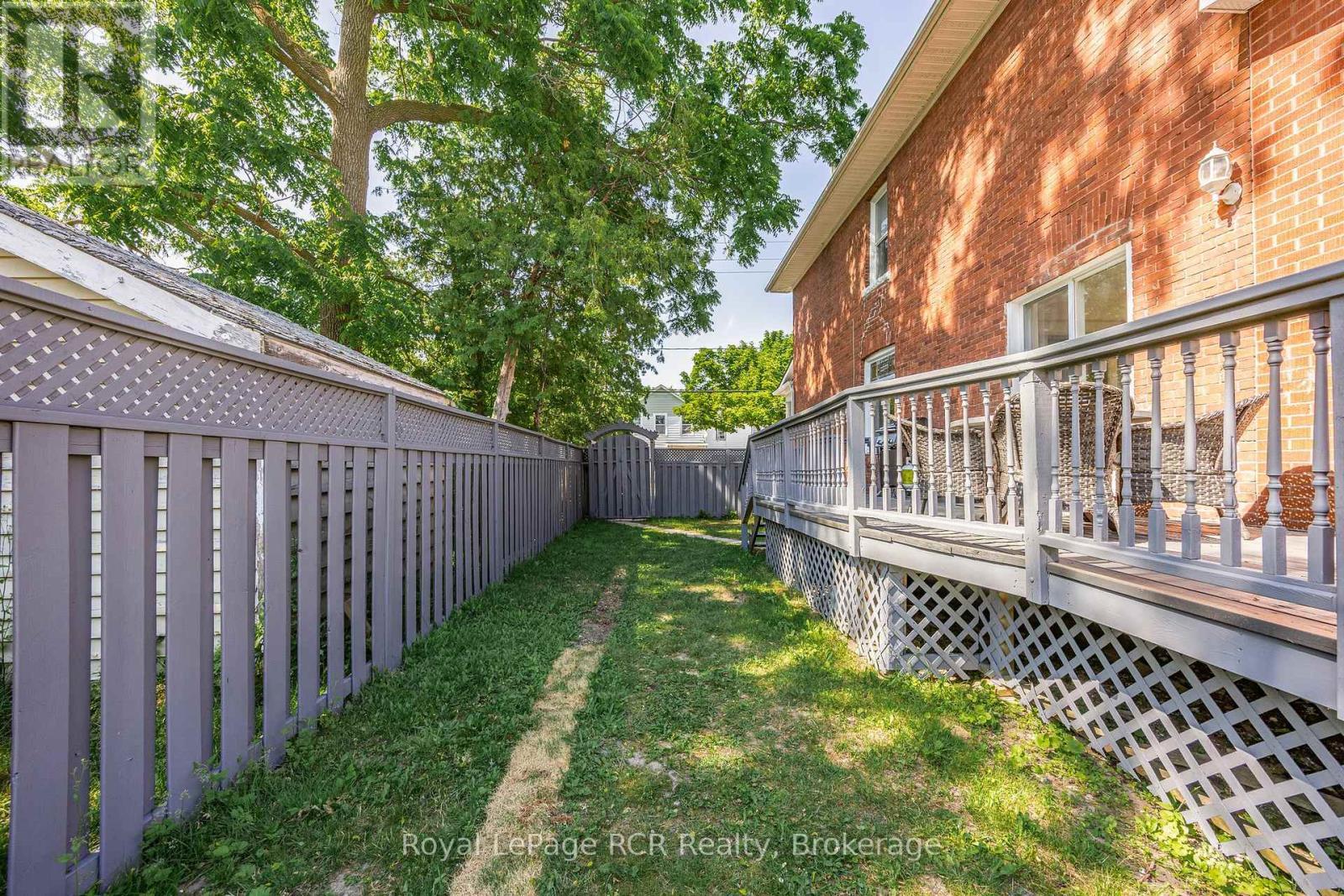 












130 SECOND STREET

,
Collingwood,




Ontario
L9Y1E8

