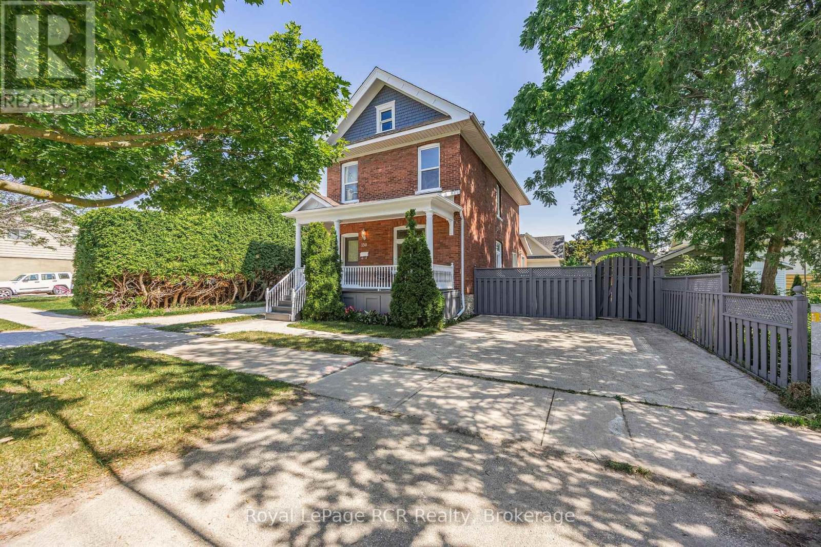 












130 SECOND STREET

,
Collingwood,




Ontario
L9Y1E8

