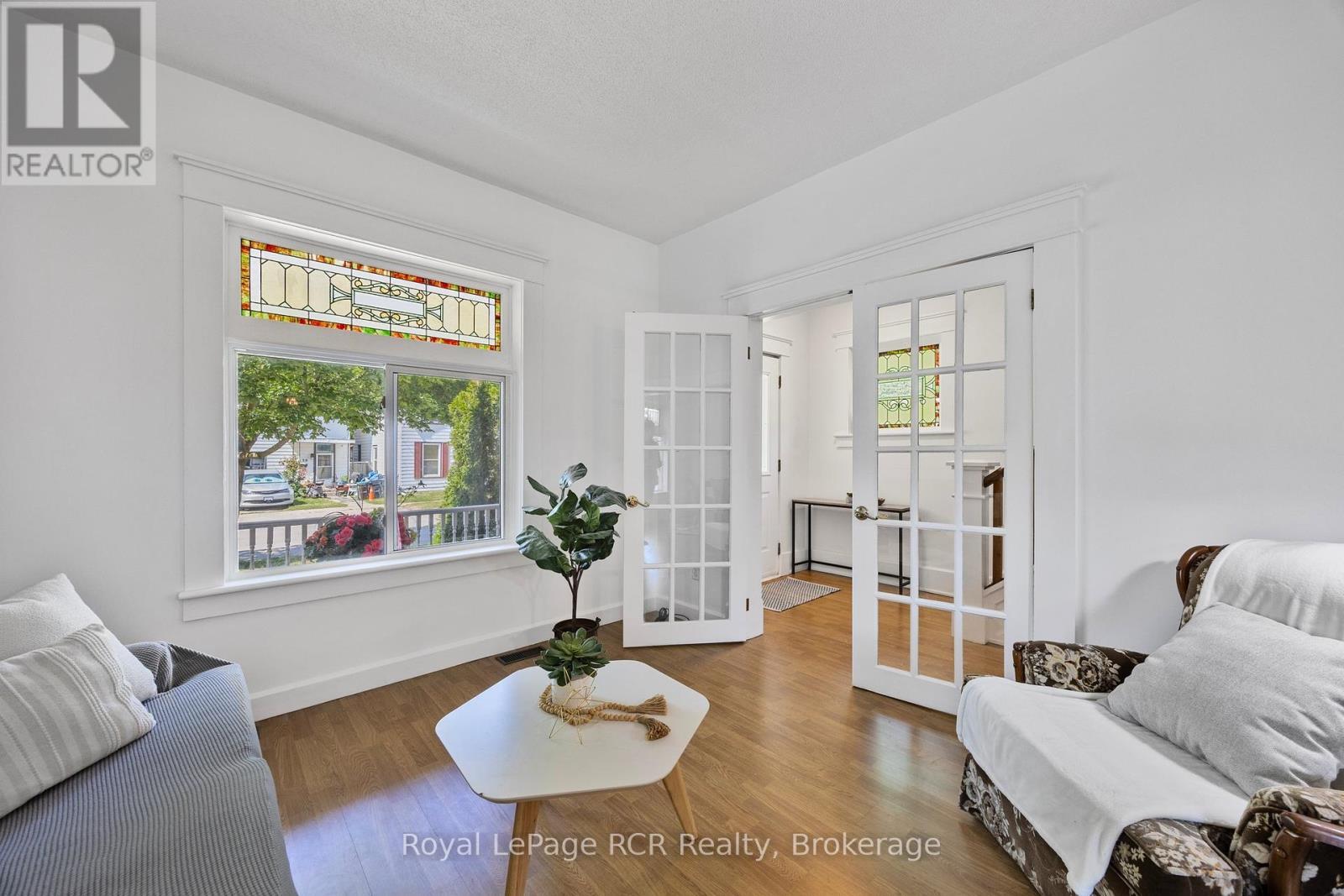 












130 SECOND STREET

,
Collingwood,




Ontario
L9Y1E8

