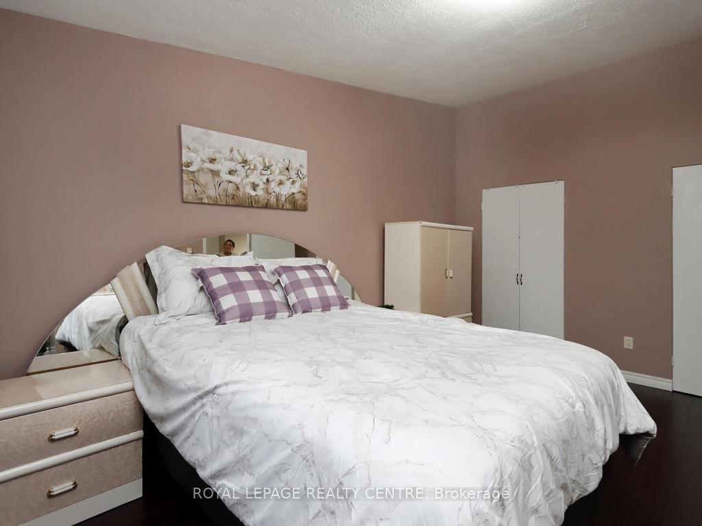 









444


Silverstone

Drive, 11,
Toronto,




ON
M9V 3K8

