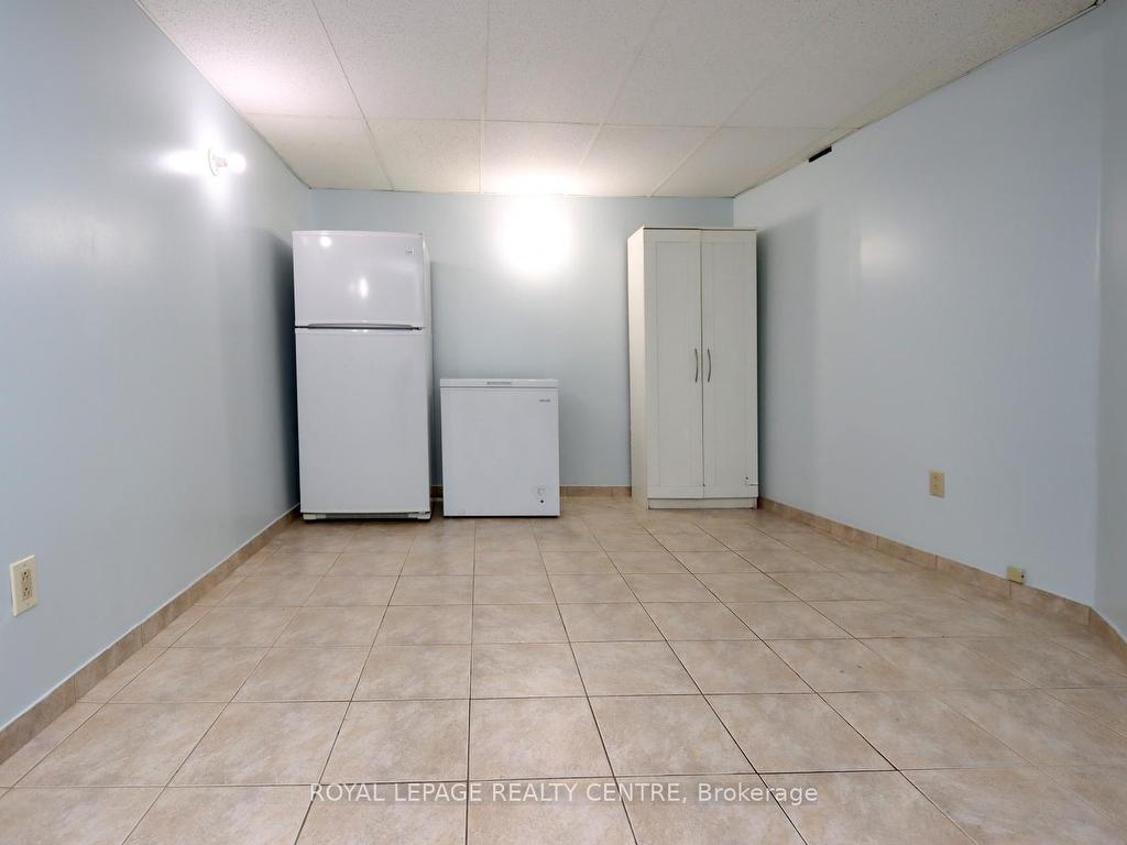 









444


Silverstone

Drive, 11,
Toronto,




ON
M9V 3K8

