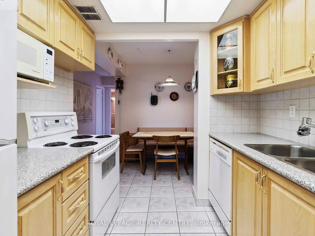









3100


Kirwin

Avenue, 1808,
Mississauga,




ON
L5A 3S6

