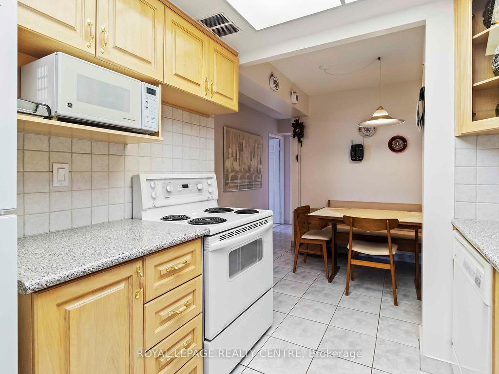 









3100


Kirwin

Avenue, 1808,
Mississauga,




ON
L5A 3S6


