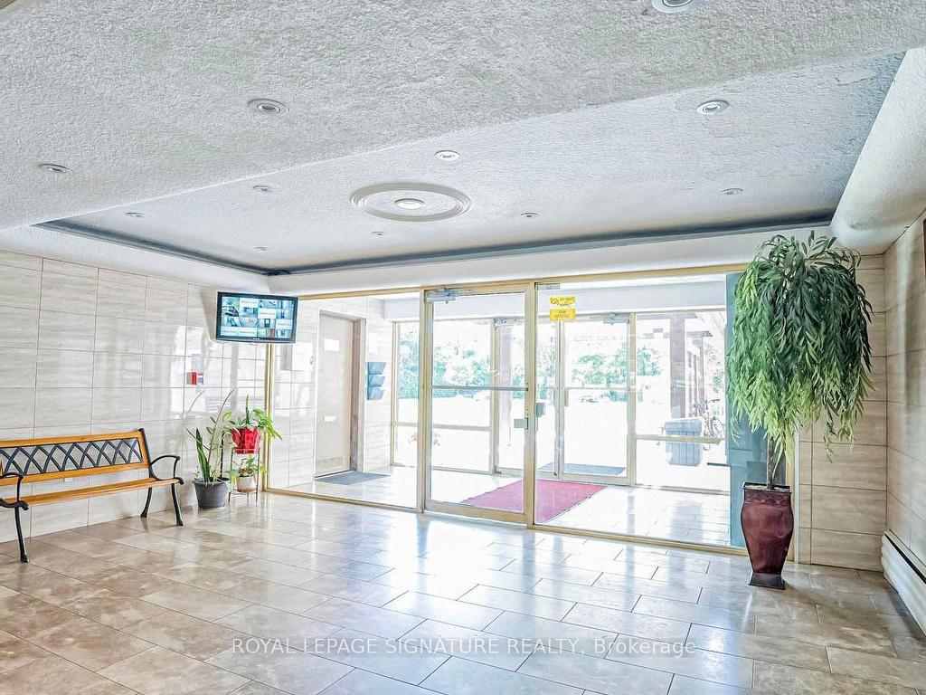 









8


Kingsbridge

Court, 102,
Toronto,




ON
M2R 1L5

