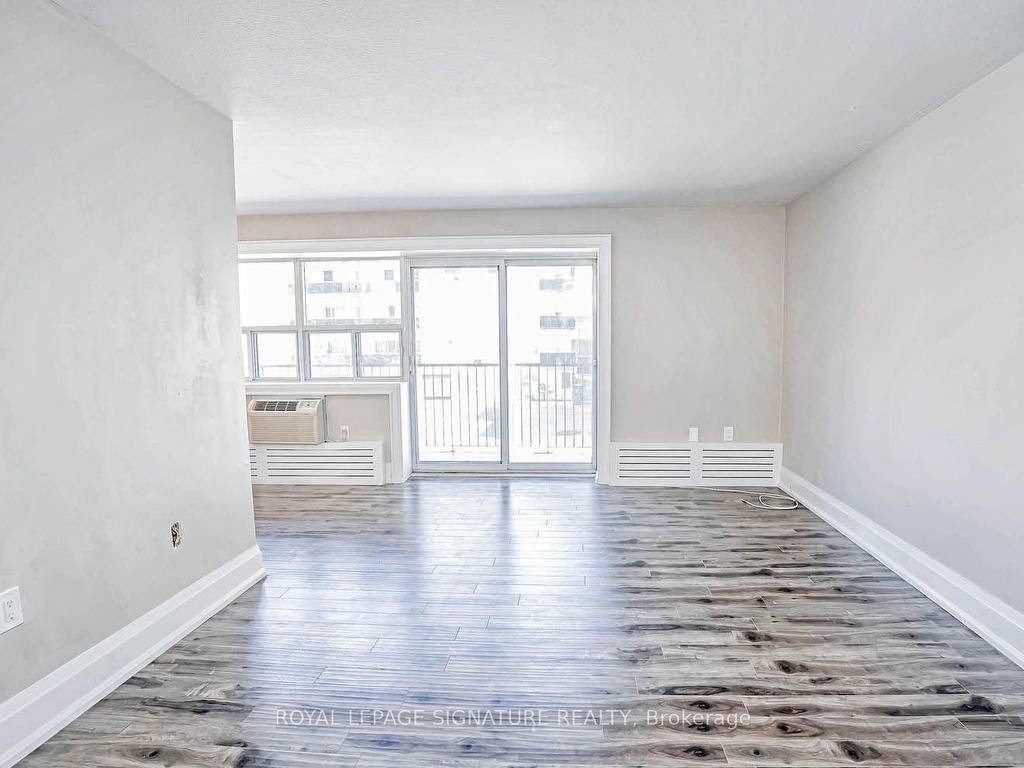 









8


Kingsbridge

Court, 102,
Toronto,




ON
M2R 1L5

