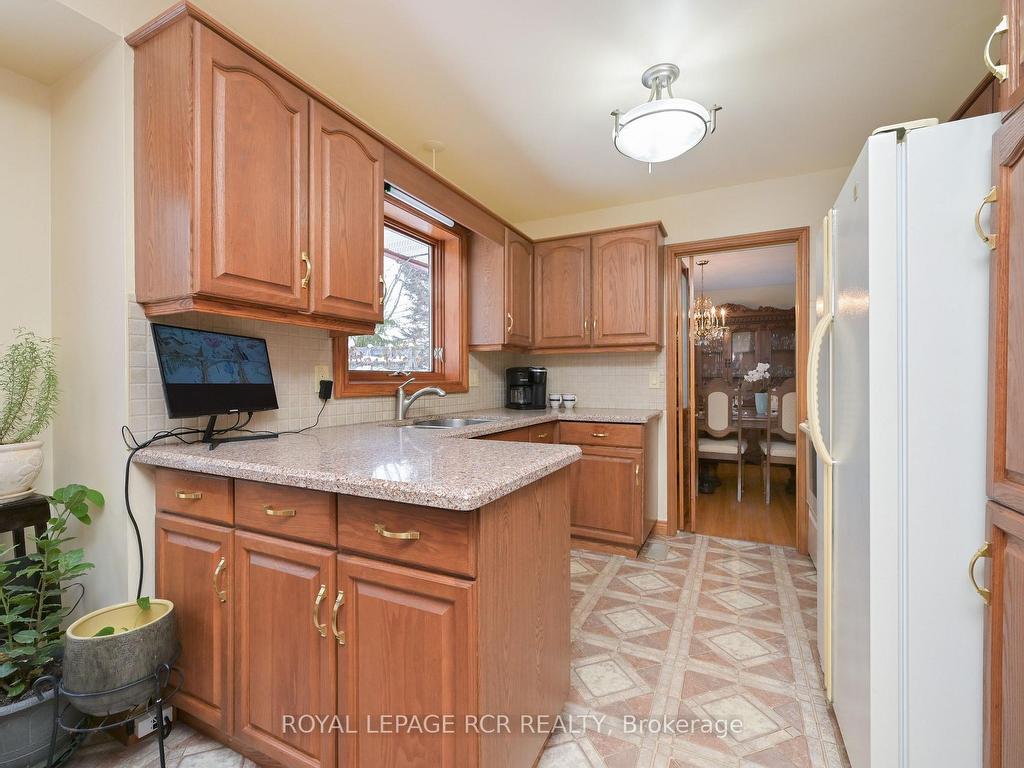 









31


Forest Park

Road,
Orangeville,




ON
L9W 1A1

