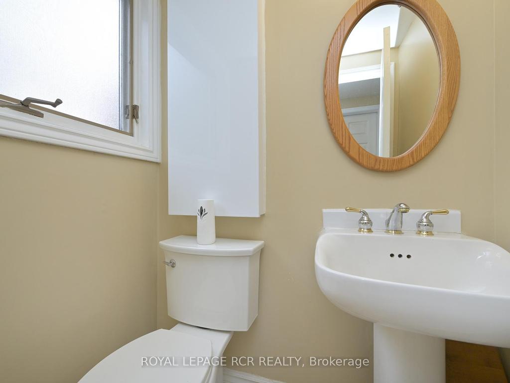 









31


Forest Park

Road,
Orangeville,




ON
L9W 1A1

