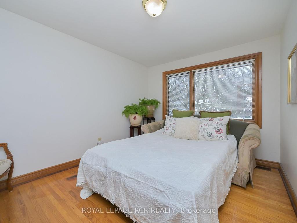 









31


Forest Park

Road,
Orangeville,




ON
L9W 1A1

