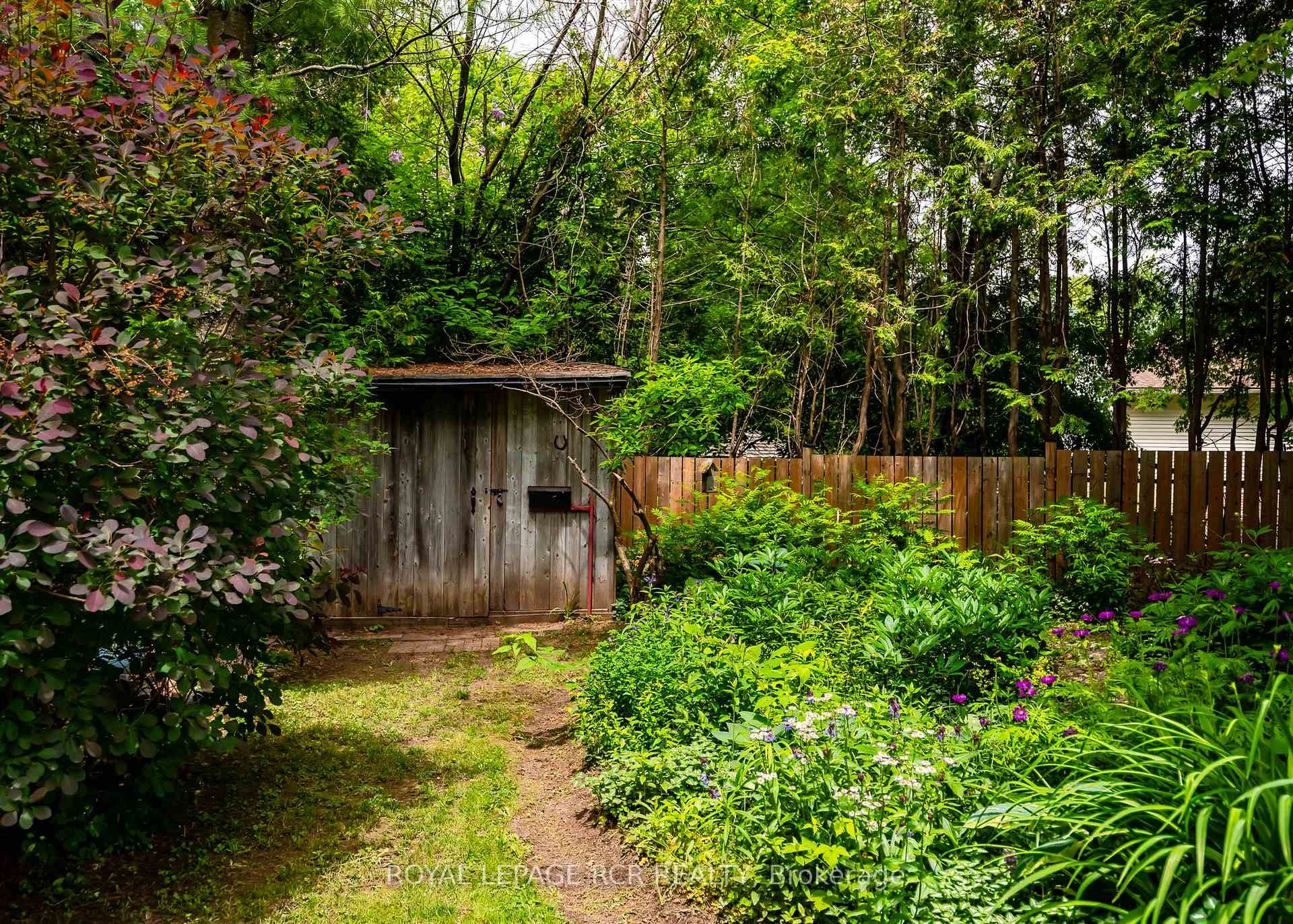 









31


Forest Park

Road,
Orangeville,




ON
L9W 1A1

