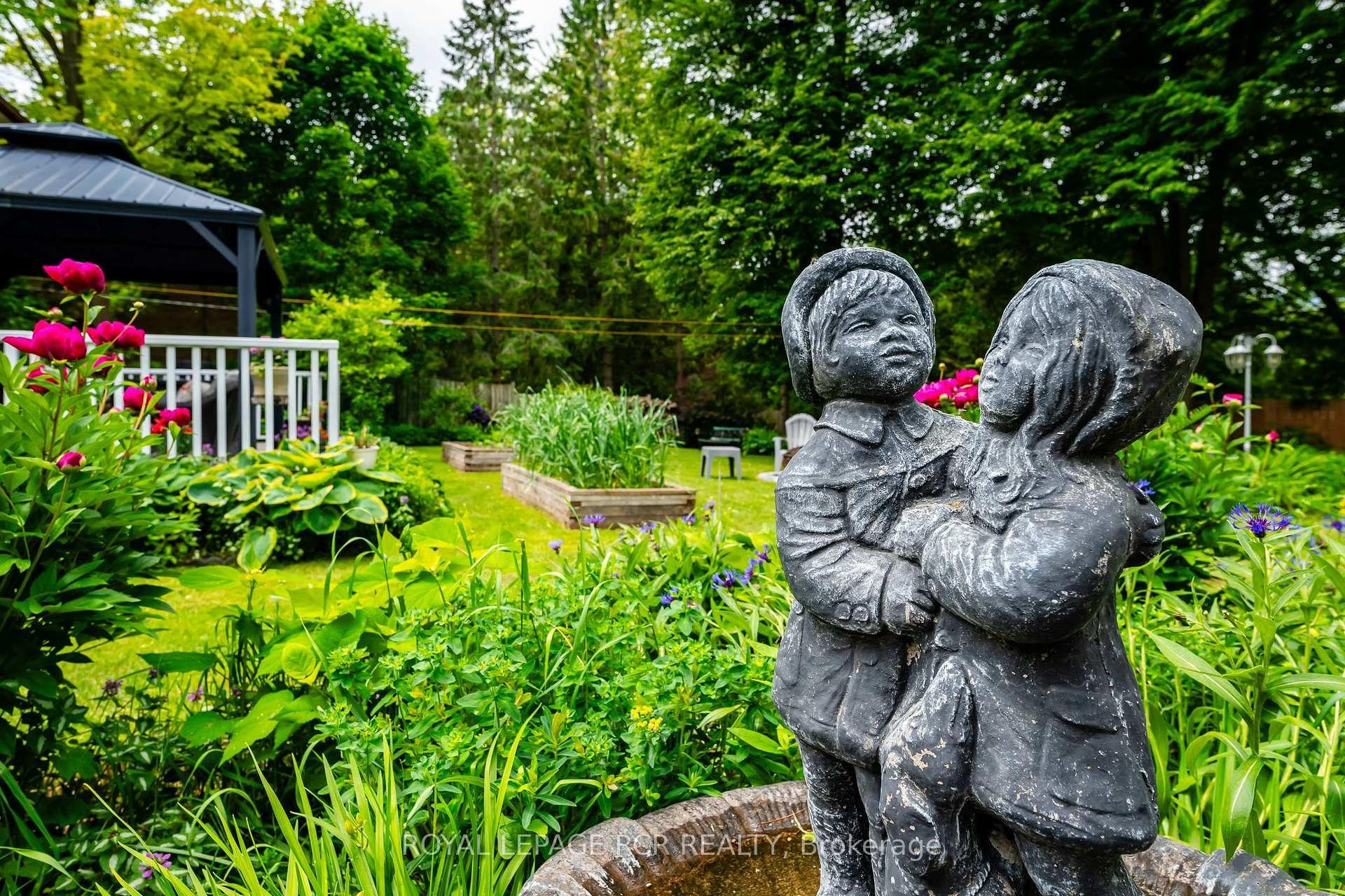 









31


Forest Park

Road,
Orangeville,




ON
L9W 1A1

