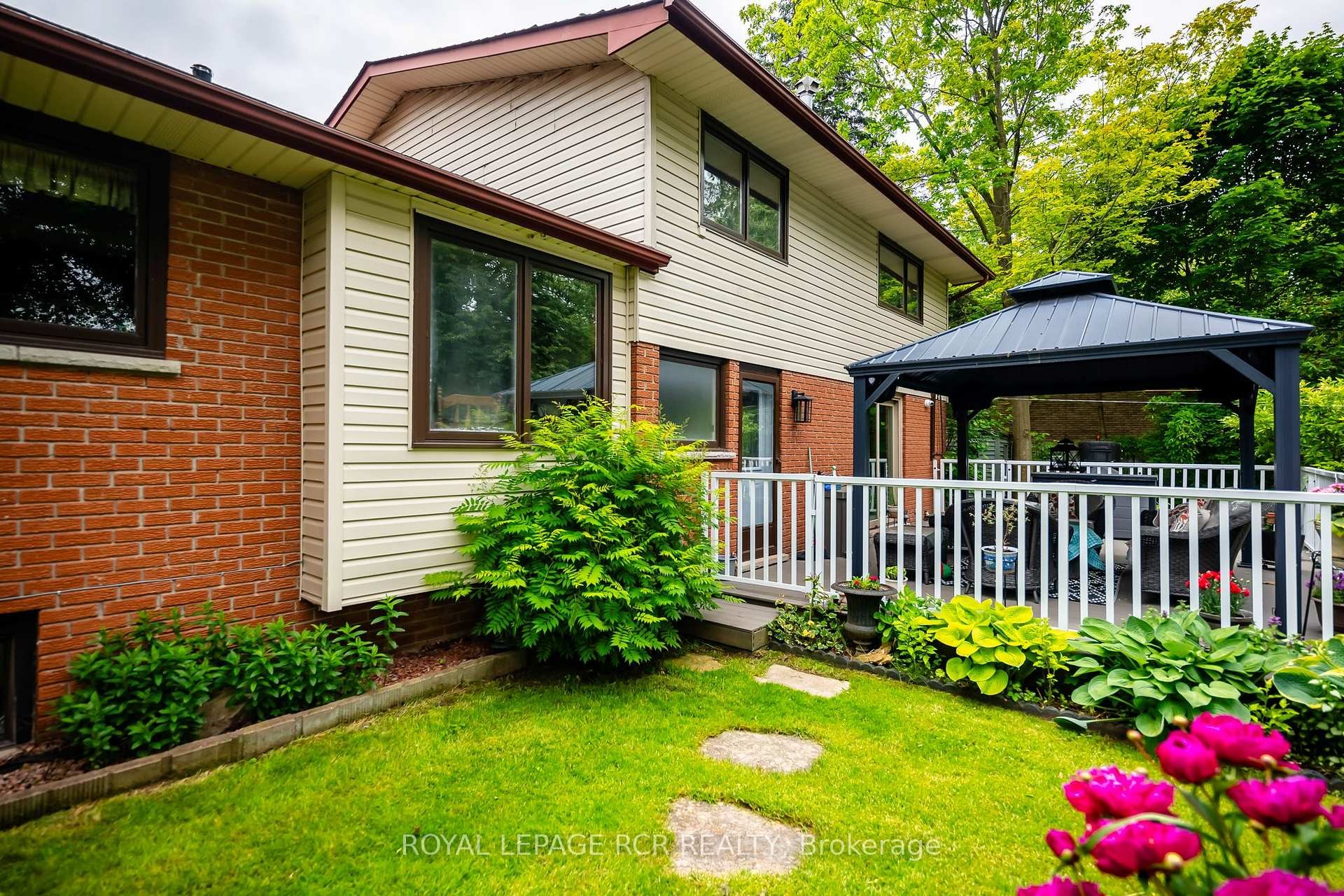 









31


Forest Park

Road,
Orangeville,




ON
L9W 1A1

