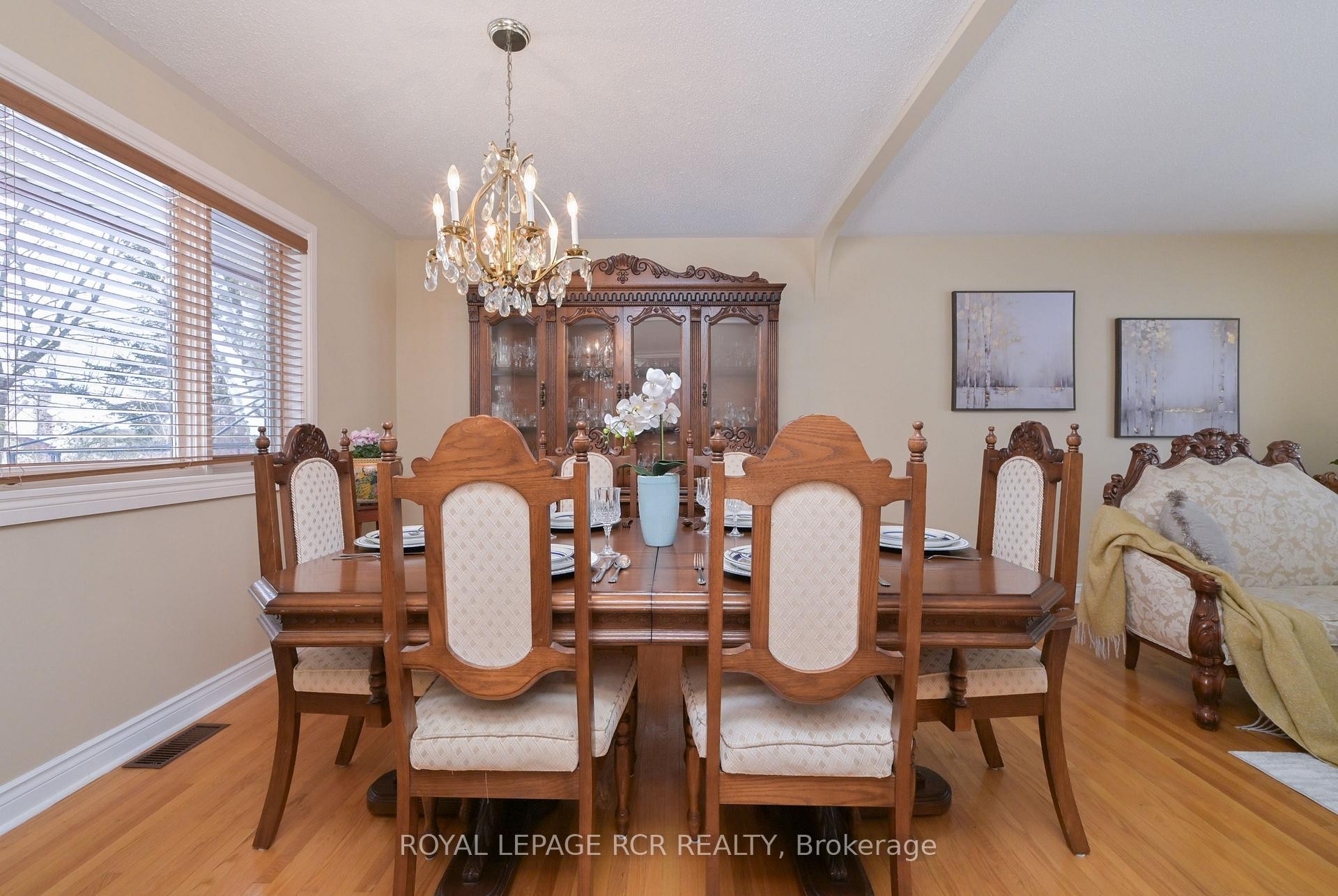 









31


Forest Park

Road,
Orangeville,




ON
L9W 1A1


