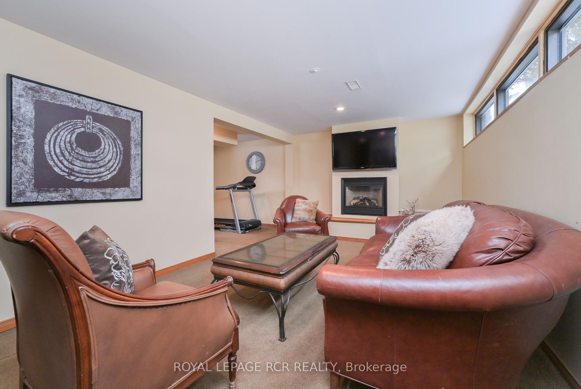 









31


Forest Park

Road,
Orangeville,




ON
L9W 1A1

