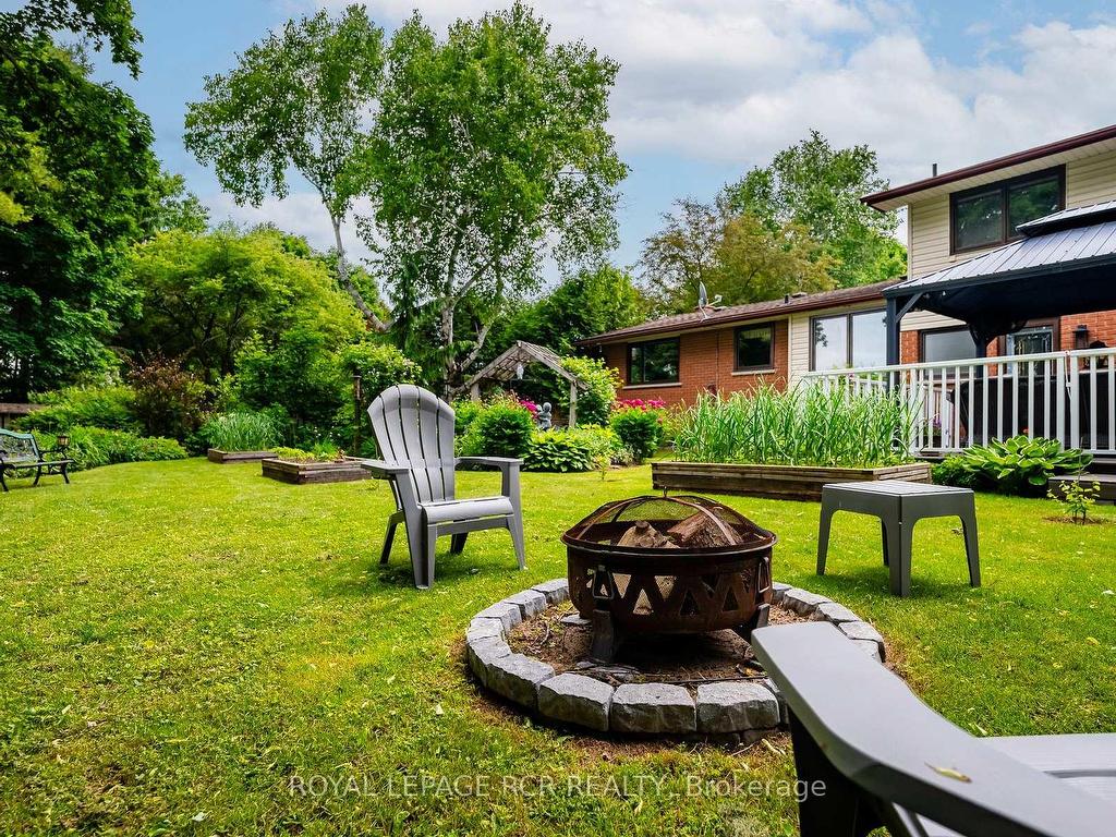 









31


Forest Park

Road,
Orangeville,




ON
L9W 1A1

