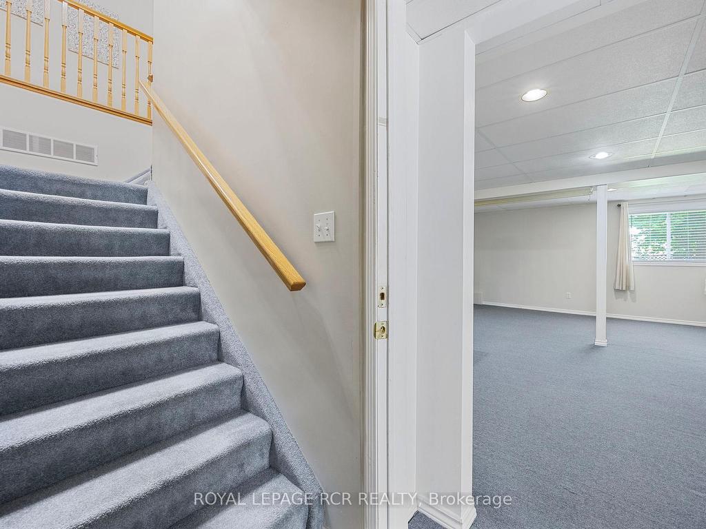 









441


Greenwood

Street,
Shelburne,




ON
L9V 3B1


