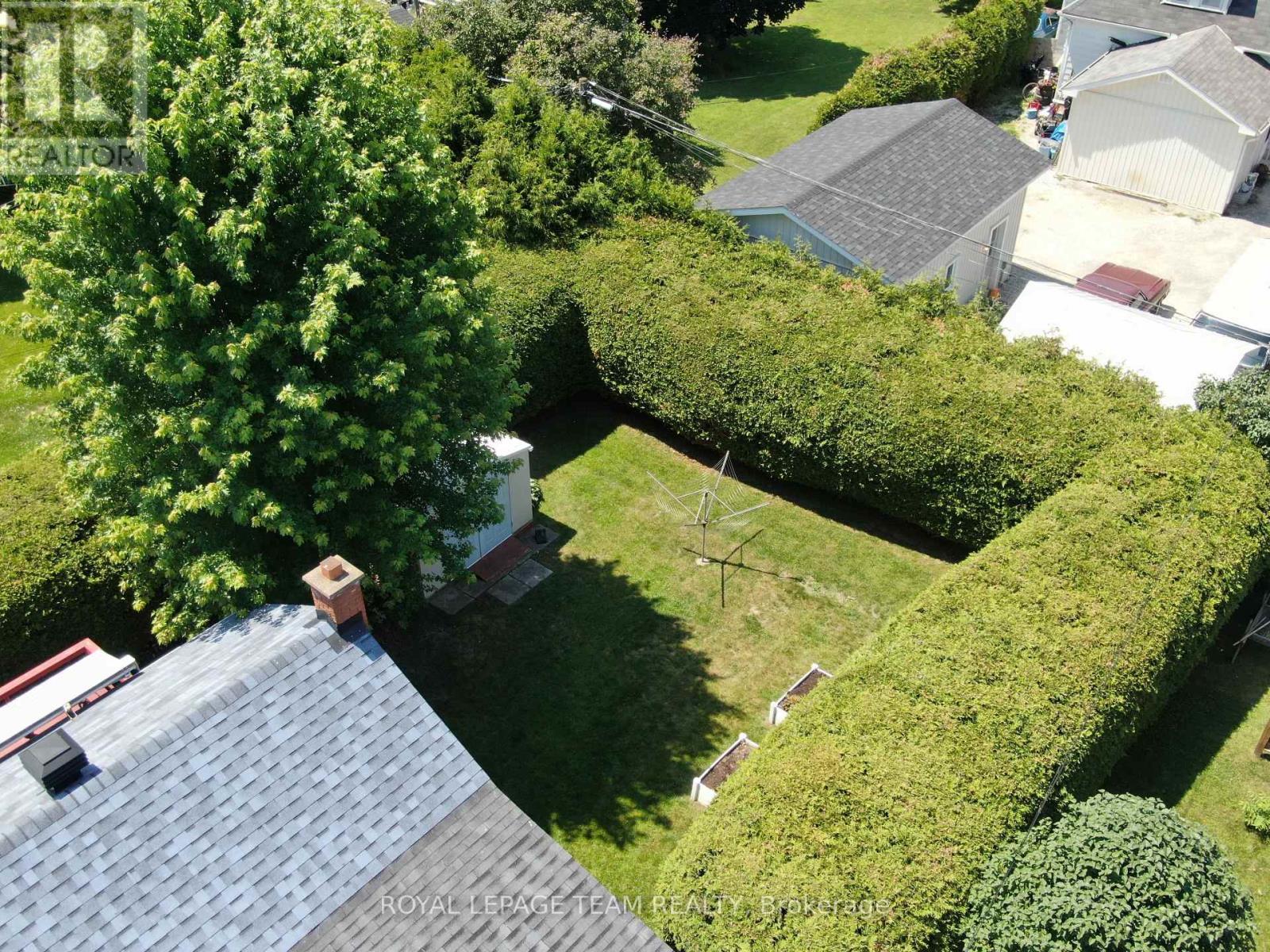 












78 GRAHAM AVENUE

,
Renfrew,




Ontario
K7V2L9

