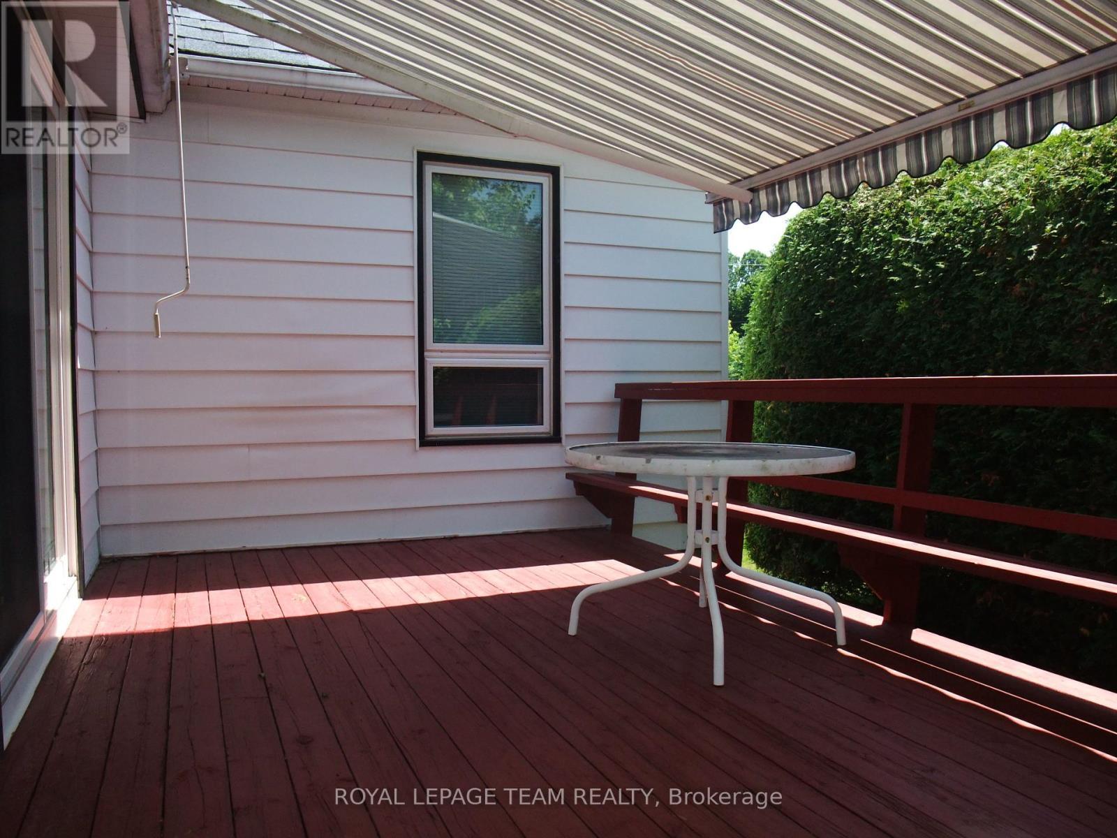 












78 GRAHAM AVENUE

,
Renfrew,




Ontario
K7V2L9

