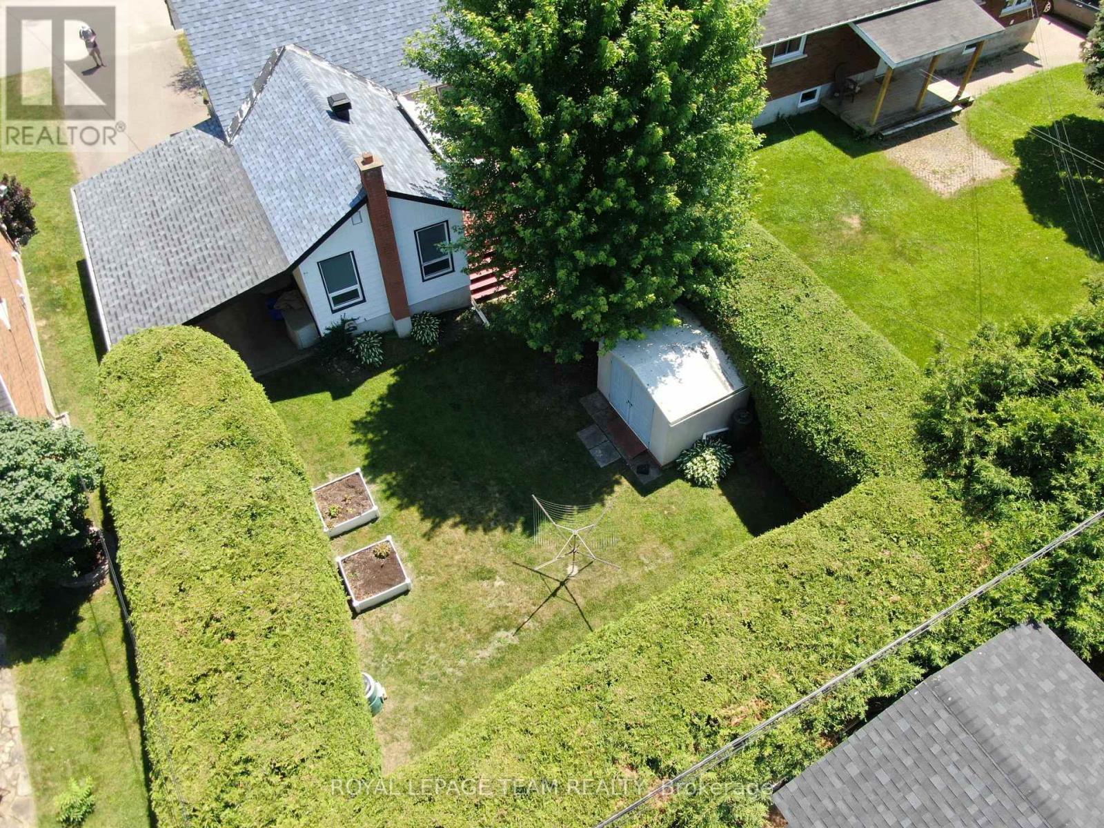 












78 GRAHAM AVENUE

,
Renfrew,




Ontario
K7V2L9

