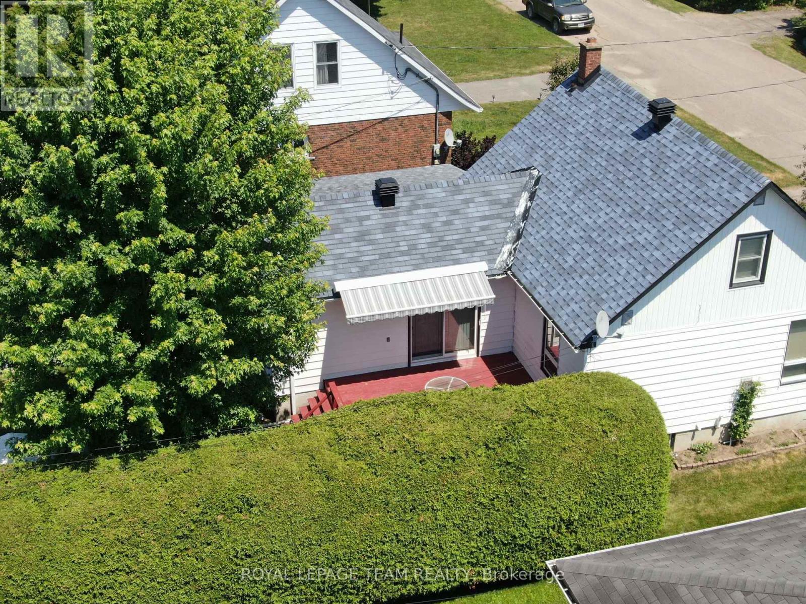 












78 GRAHAM AVENUE

,
Renfrew,




Ontario
K7V2L9

