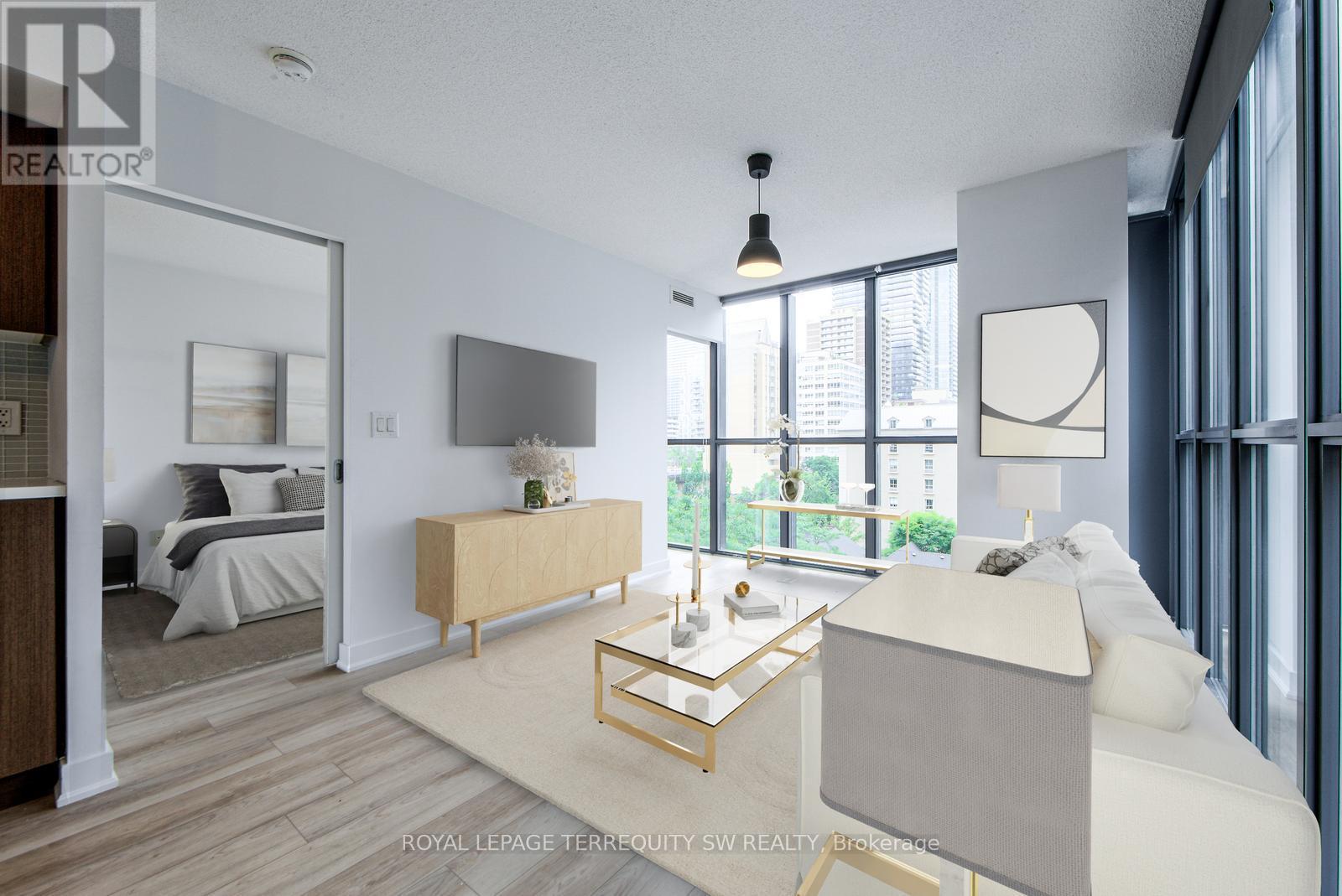 












707 - 110 CHARLES STREET E

,
Toronto,




Ontario
M4Y1T5

