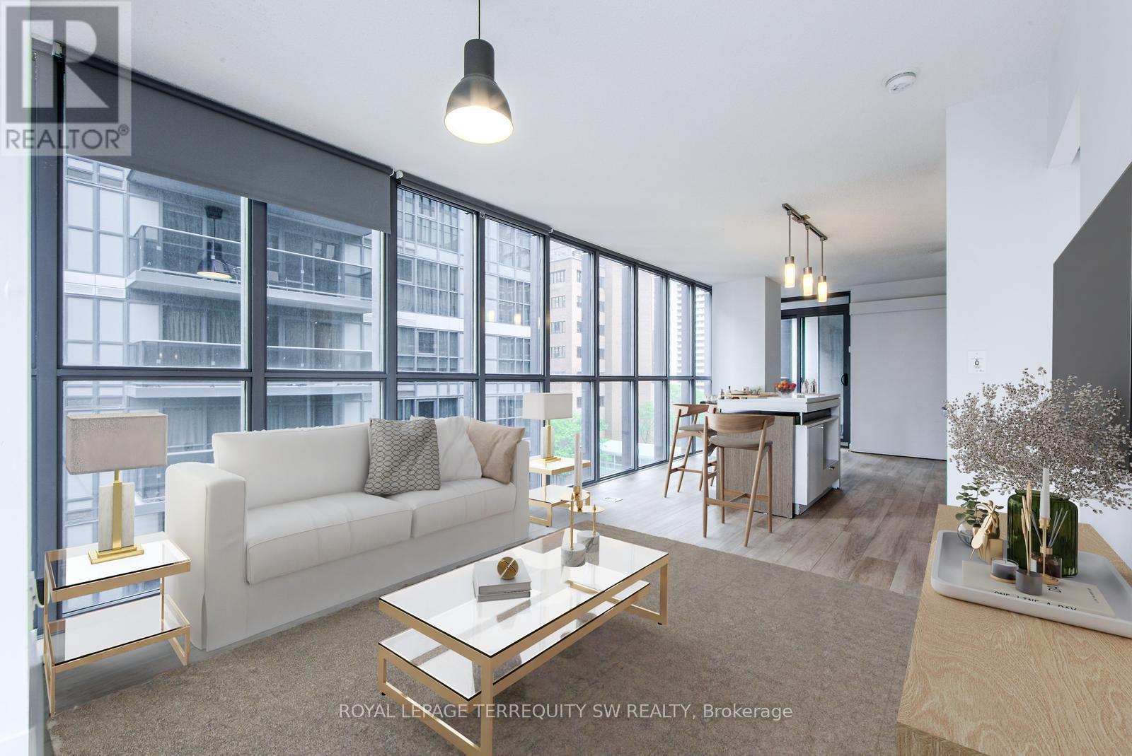 












707 - 110 CHARLES STREET E

,
Toronto,




Ontario
M4Y1T5

