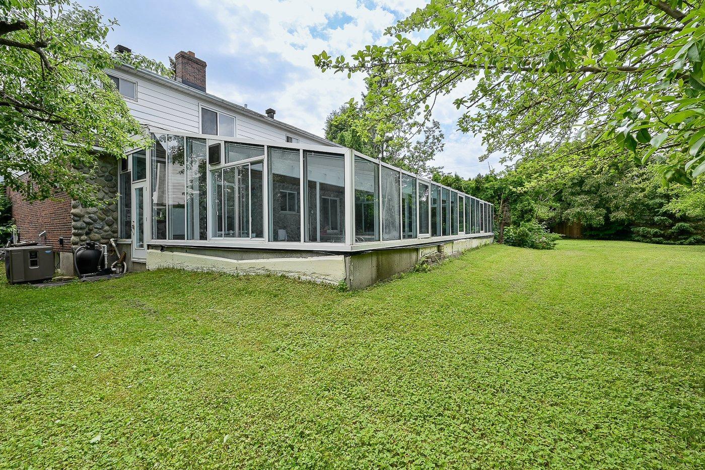 









1700


Crois. Sauvé

,
Brossard,




QC
J4X1L1

